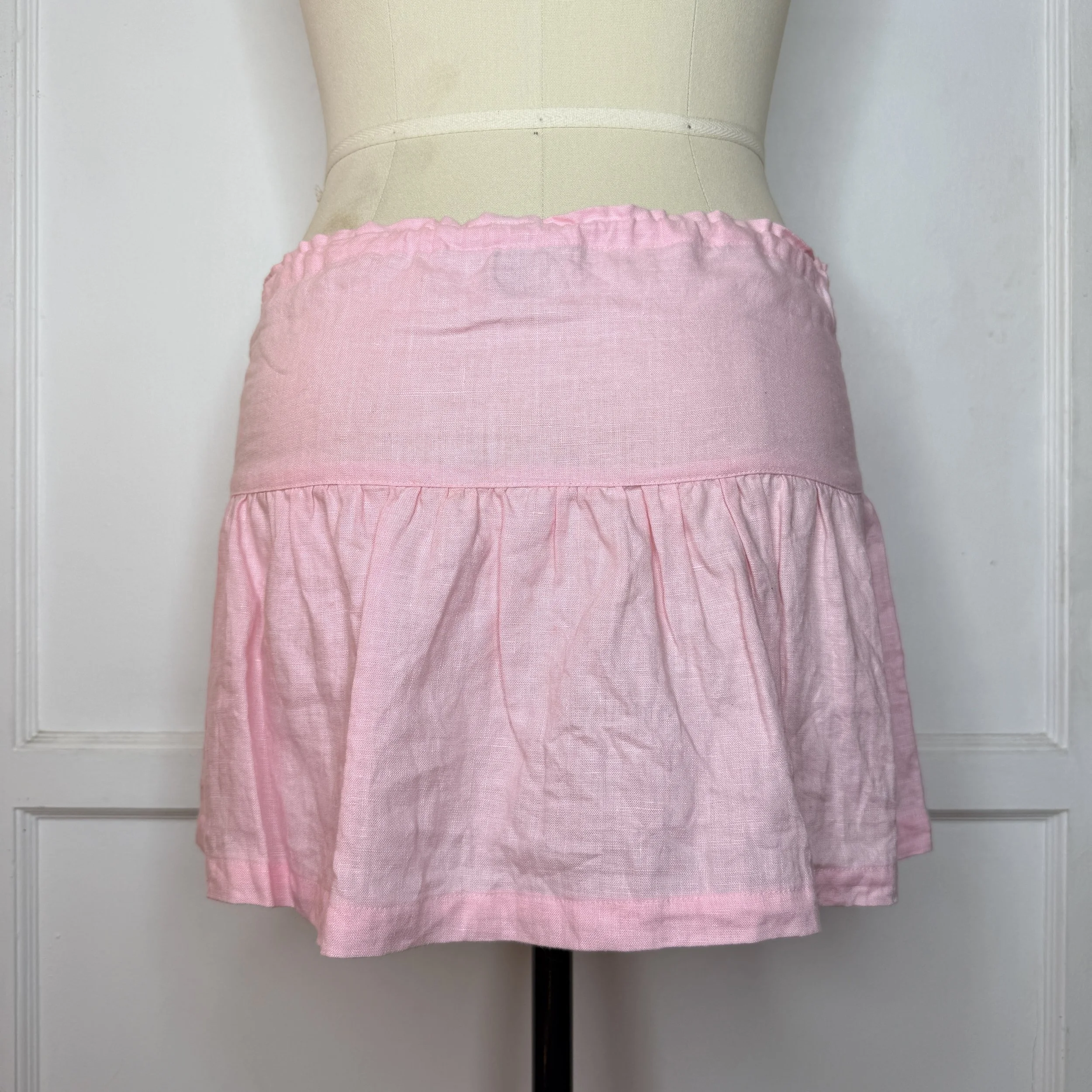 f21pinkminiskirt4.jpg