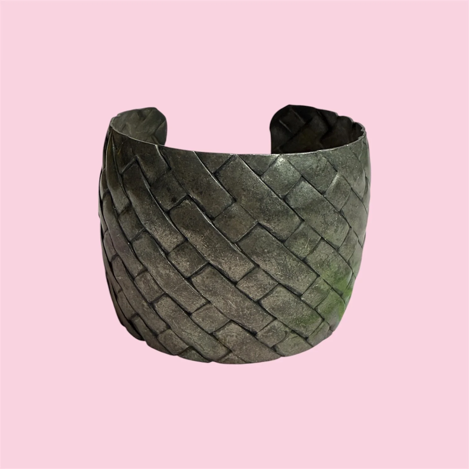 silverbasketweavecuff1.JPG