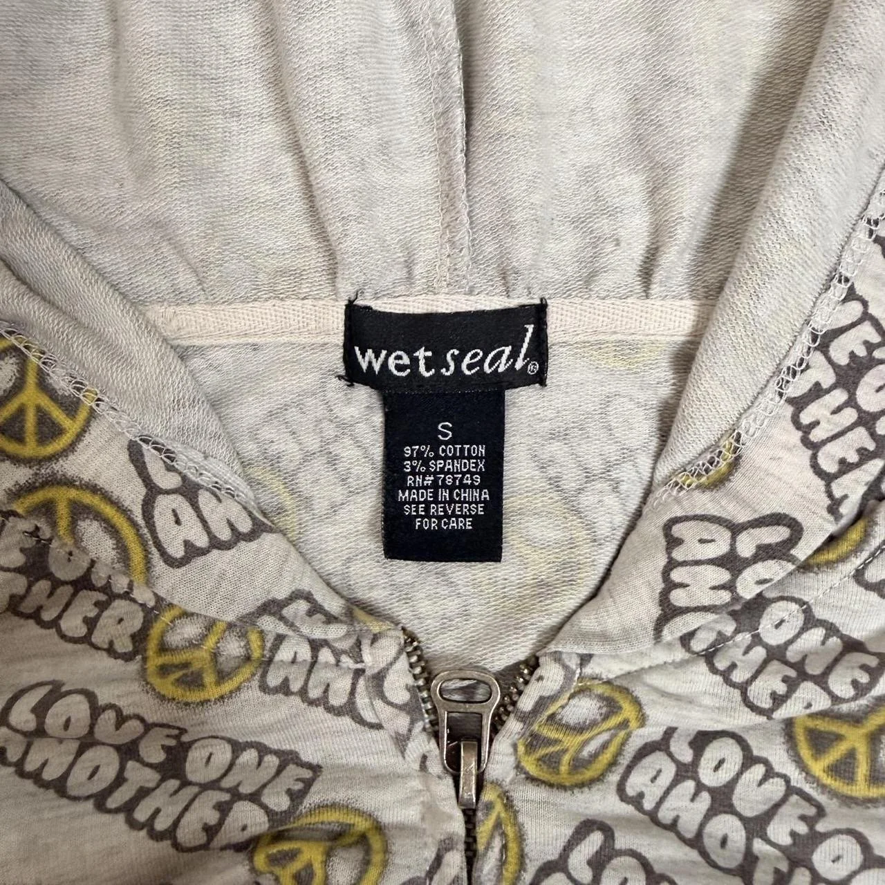 wetsealloveoneanotherhoodie6.JPG