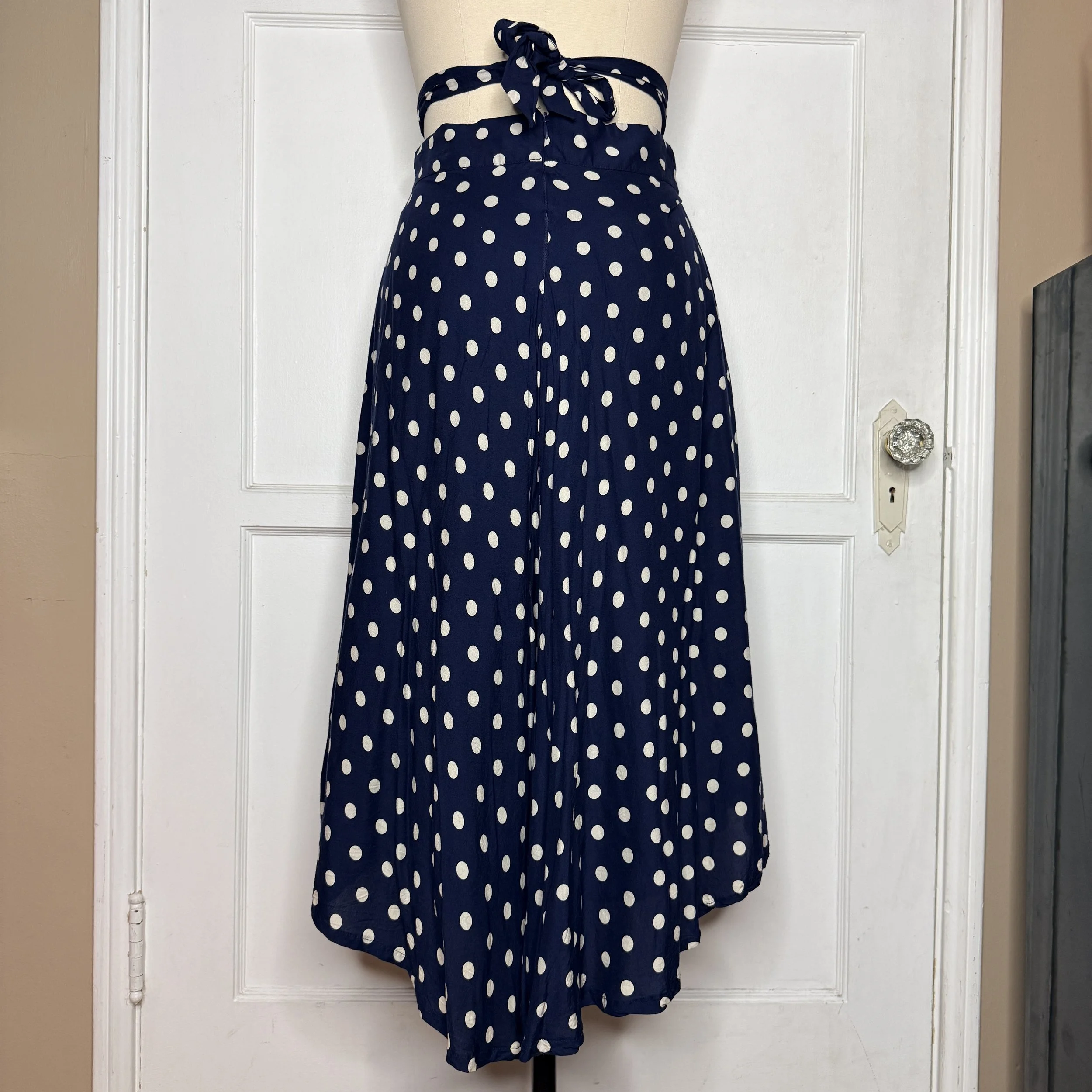 porridgepolkadotmidiskirt5.jpg