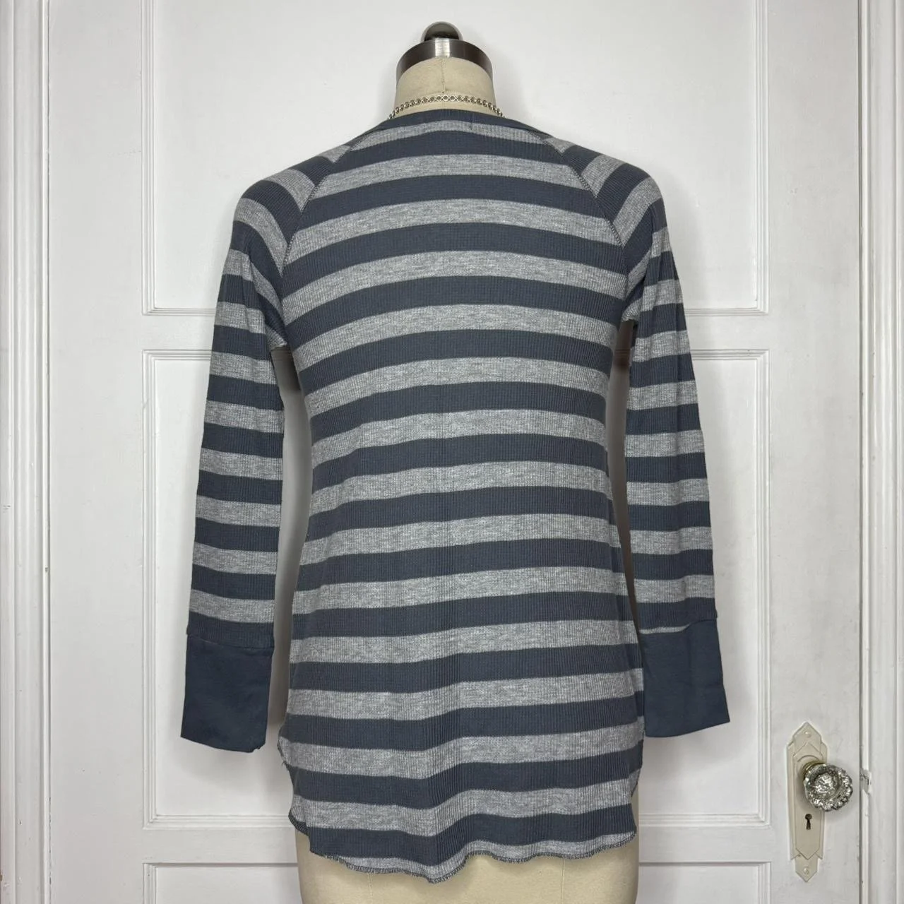 oldnavystripehenley4.JPG