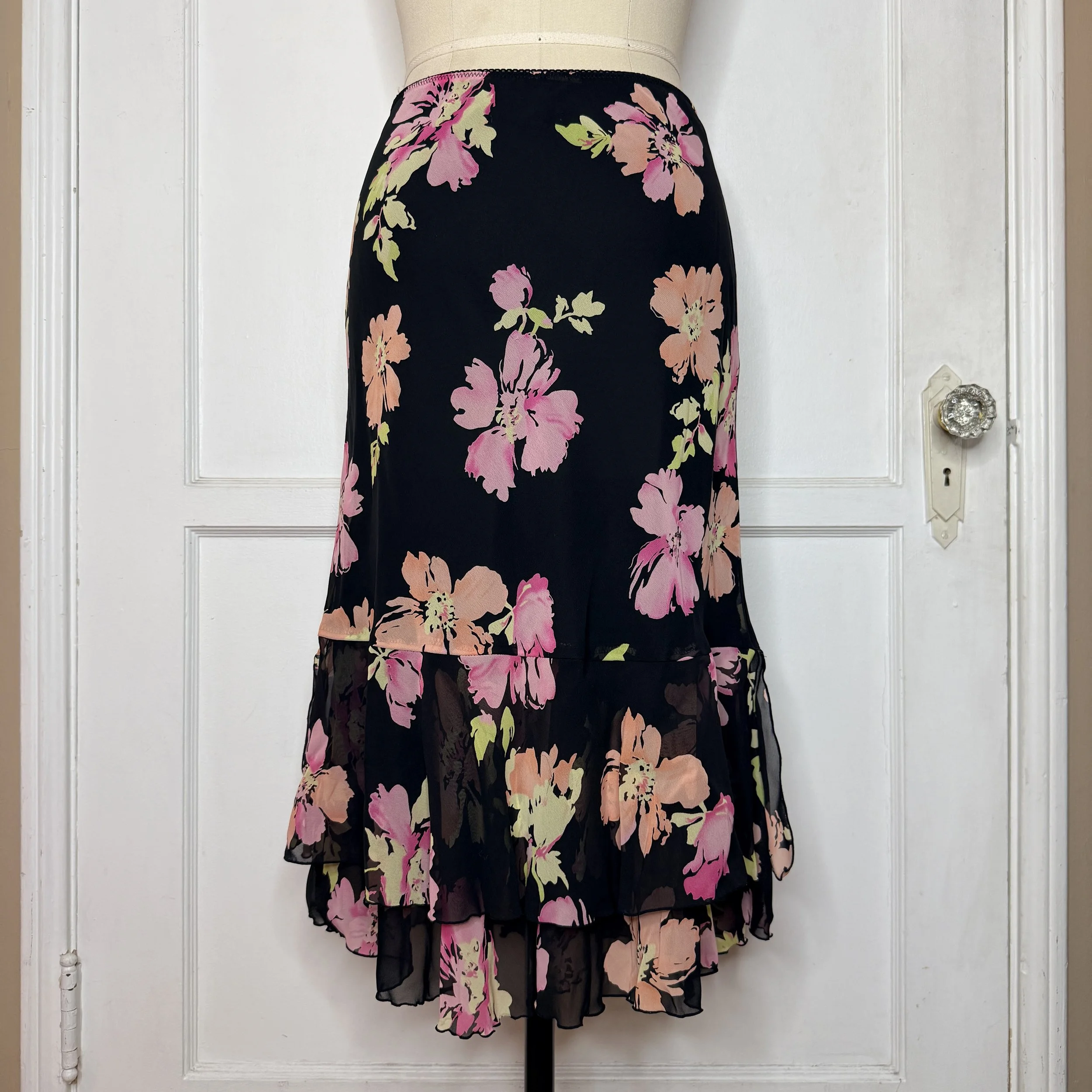 casualcornerblackfroalmidiskirt5.jpg