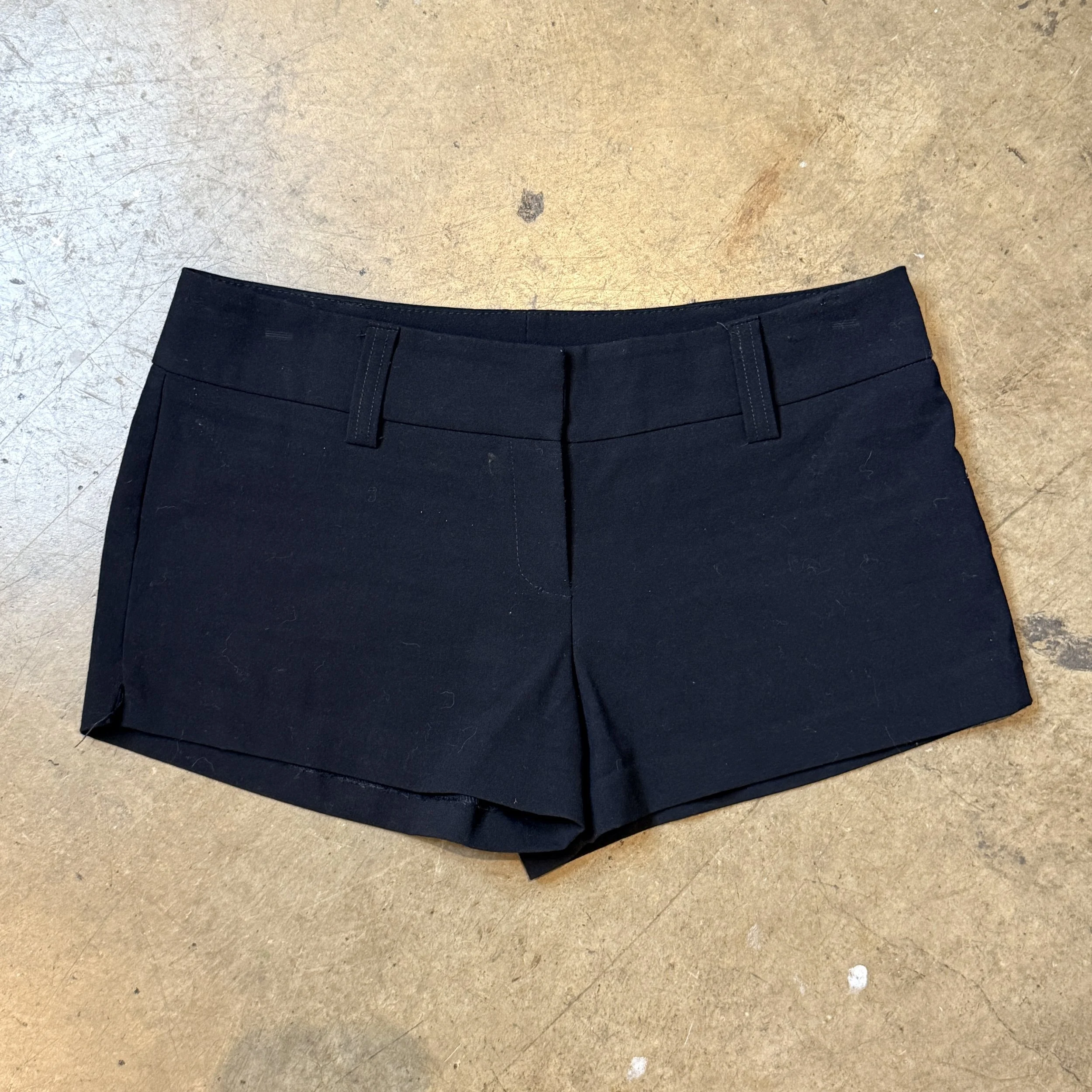 f21blackshorts1.jpg