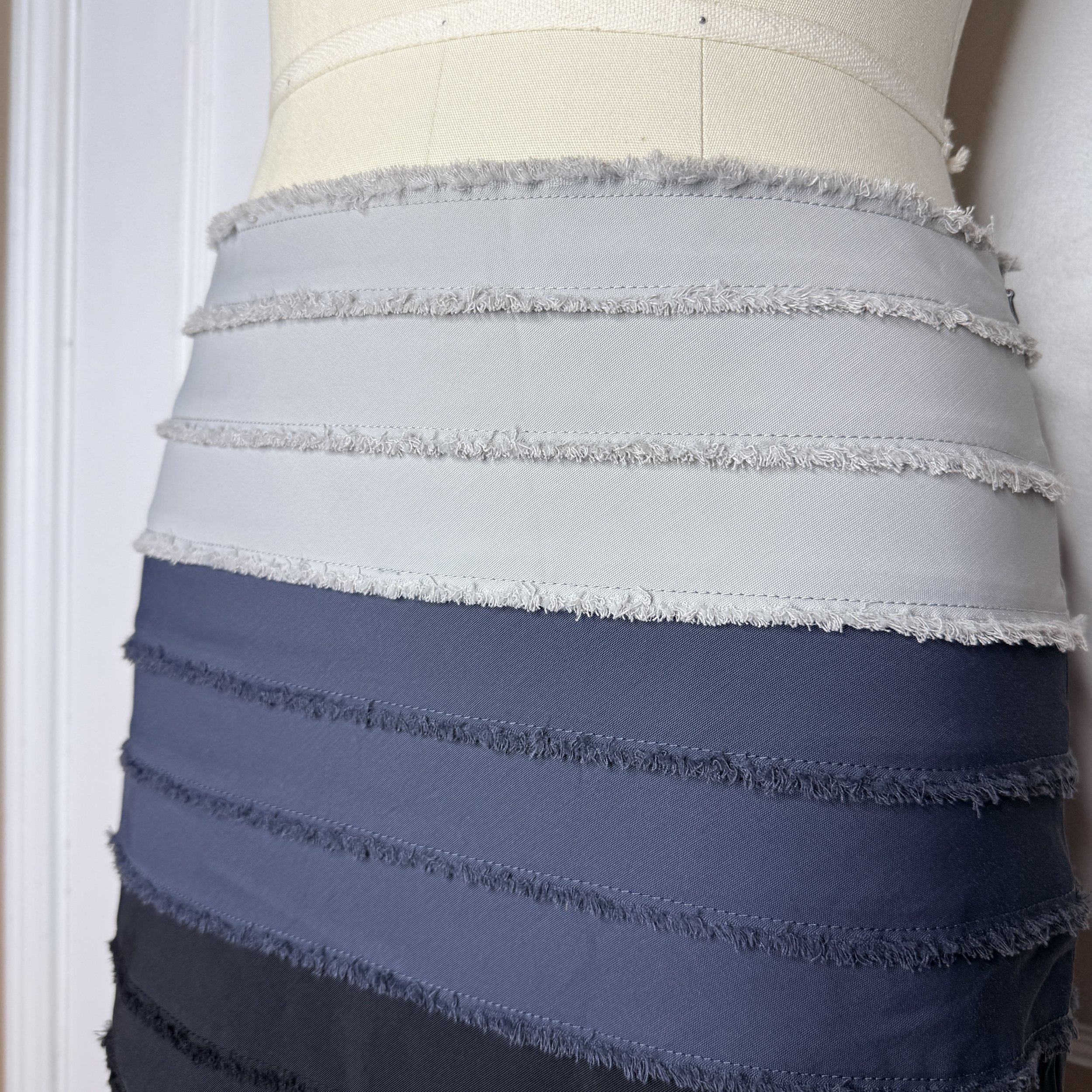 bebegreygradientskirt2.jpg