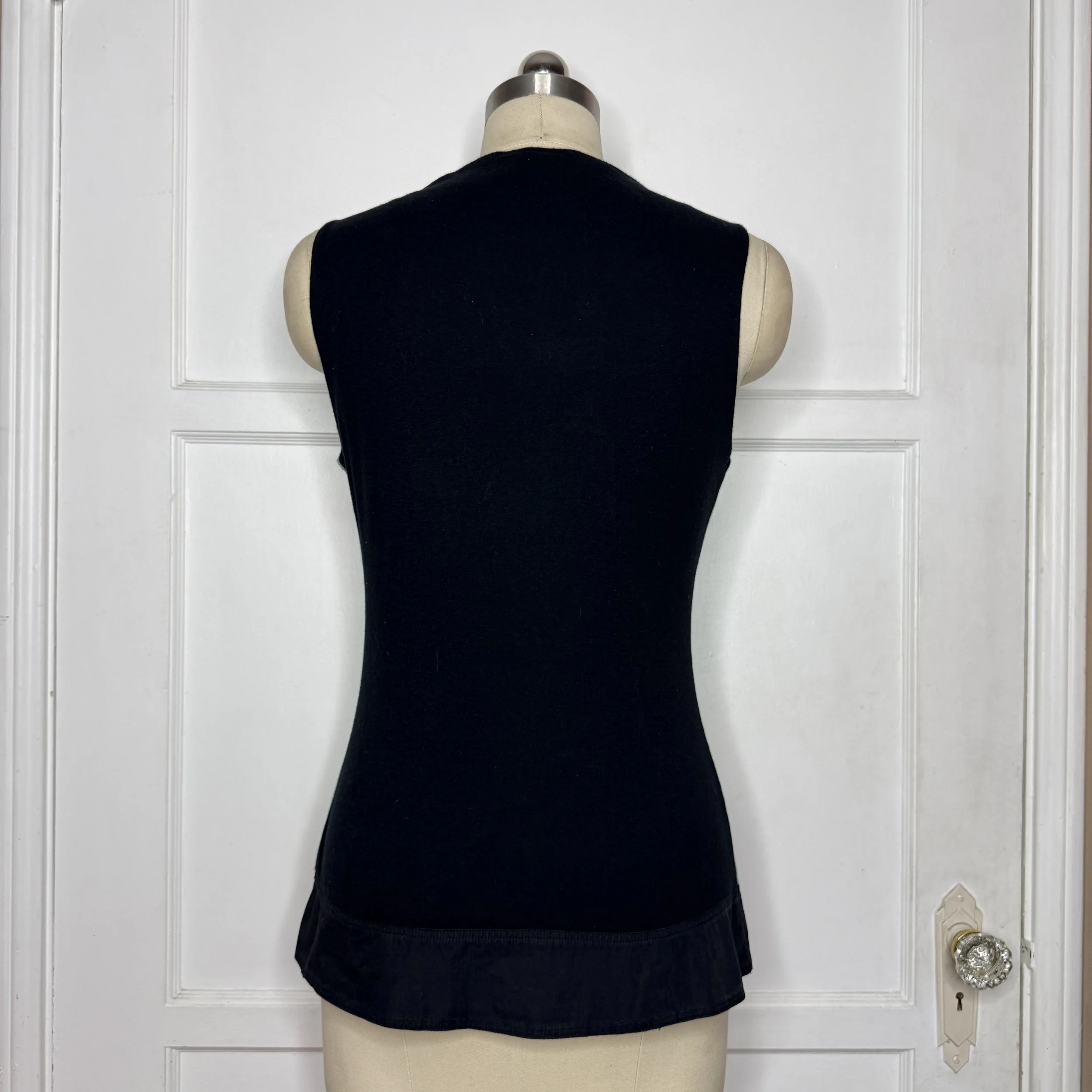 custosunglassgirltank4.jpg