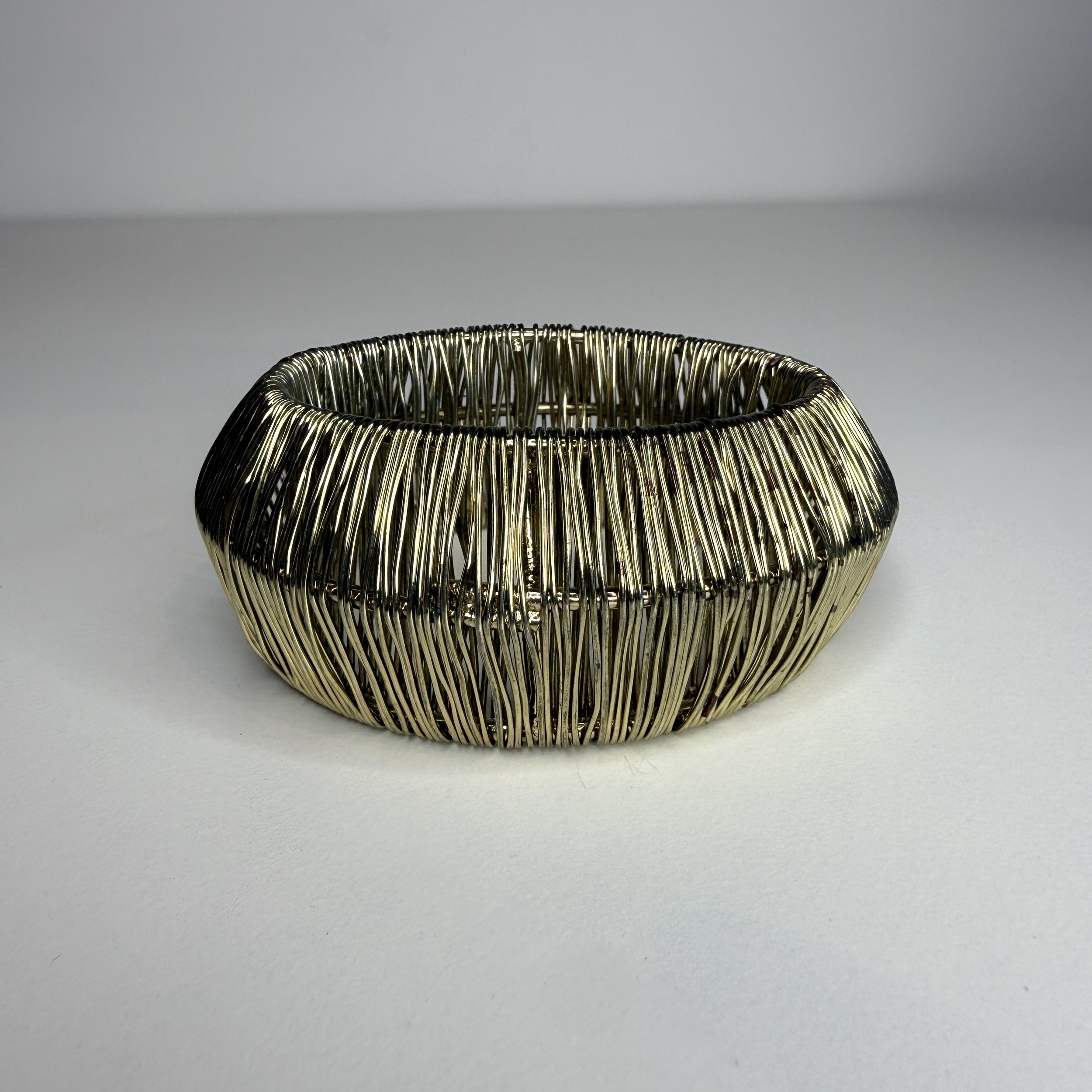 goldwiredbangle1.jpg