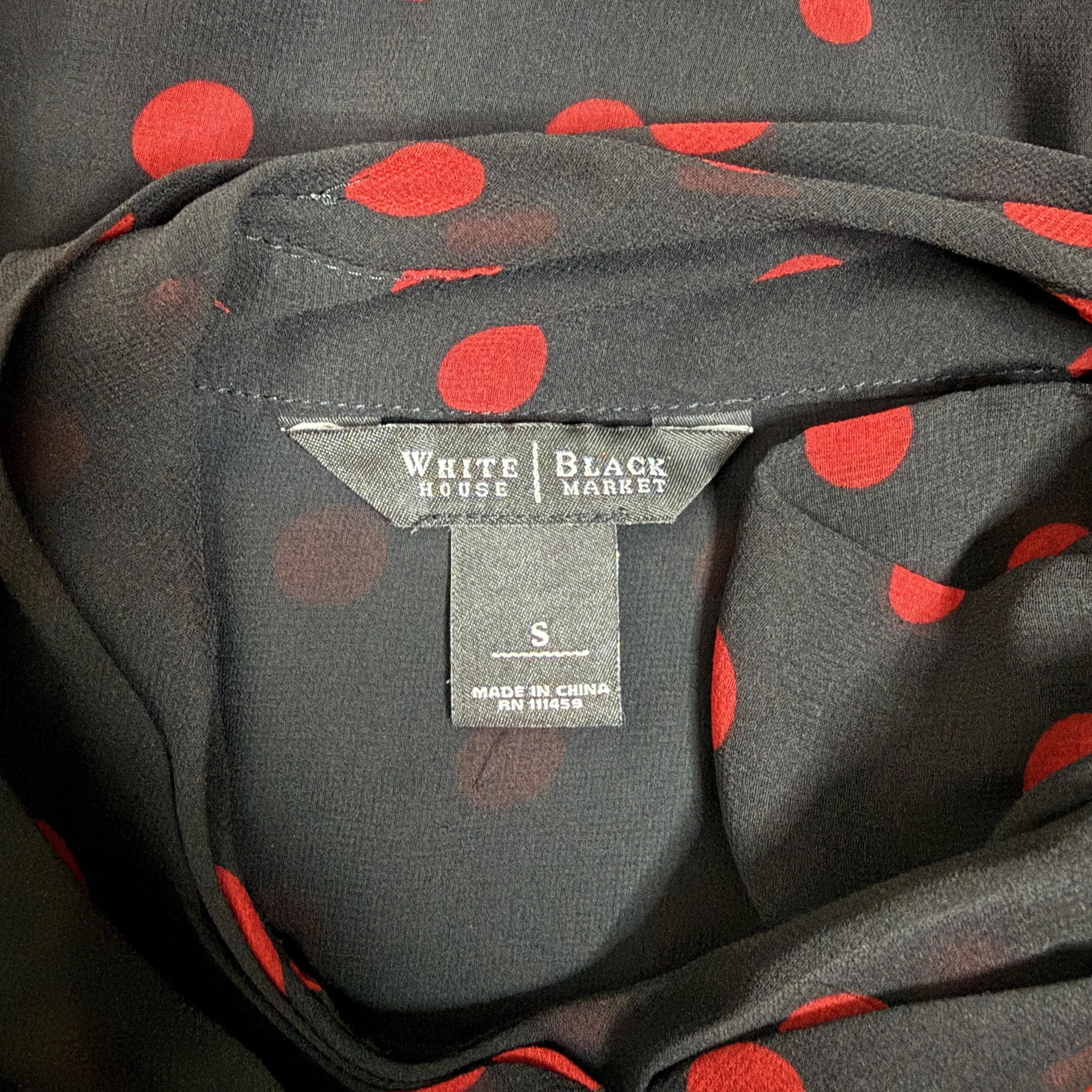 whitehouseblackmarketpolkadottop6.jpg