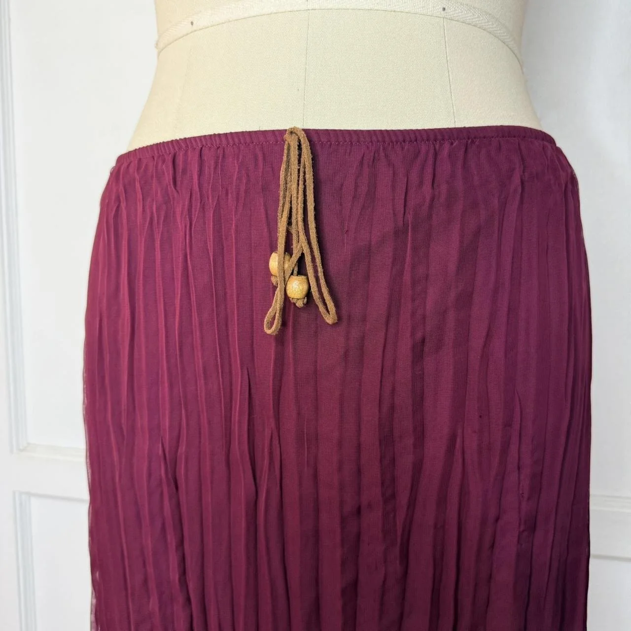 aquablueburgundyskirt2.JPG