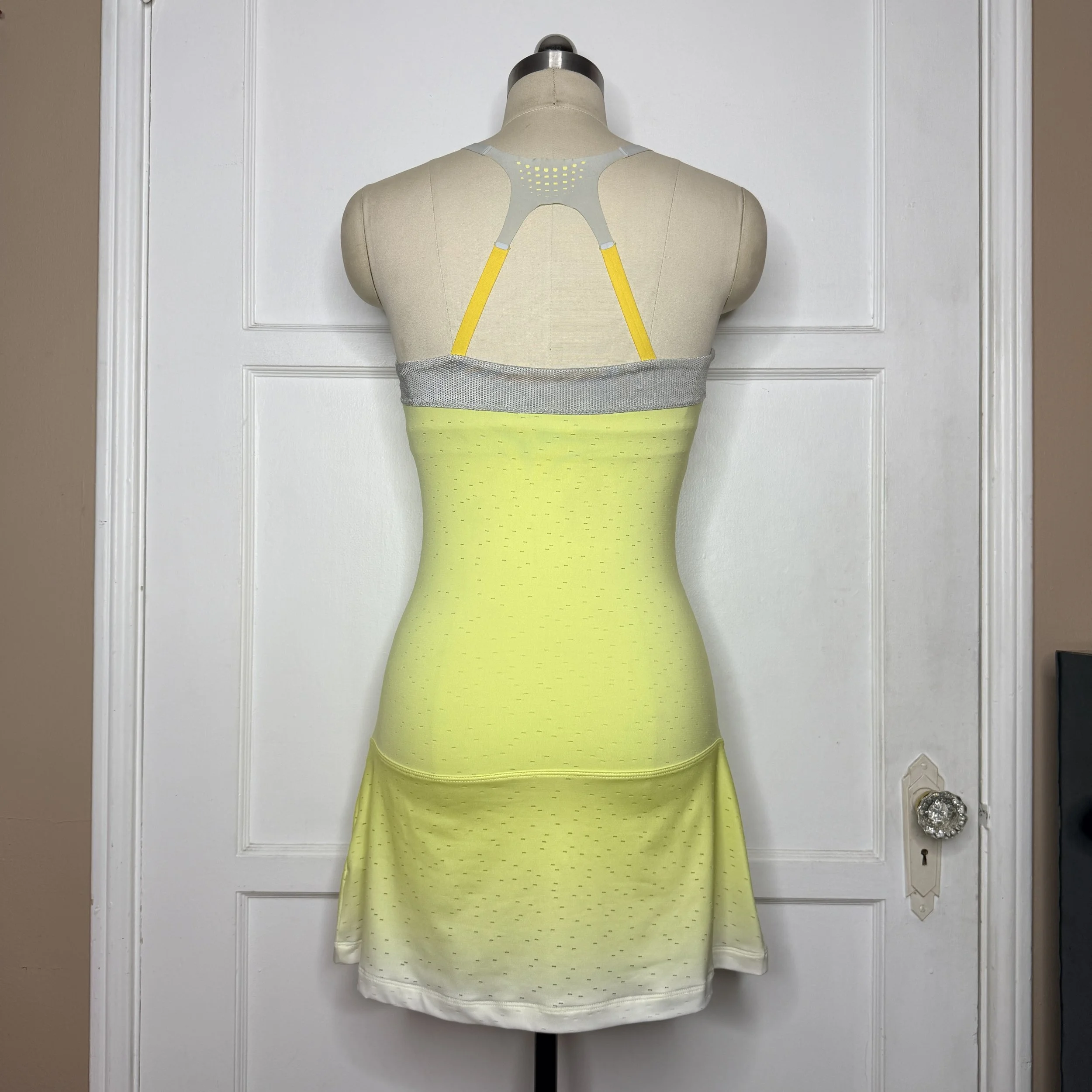 nikemariadress5.jpg