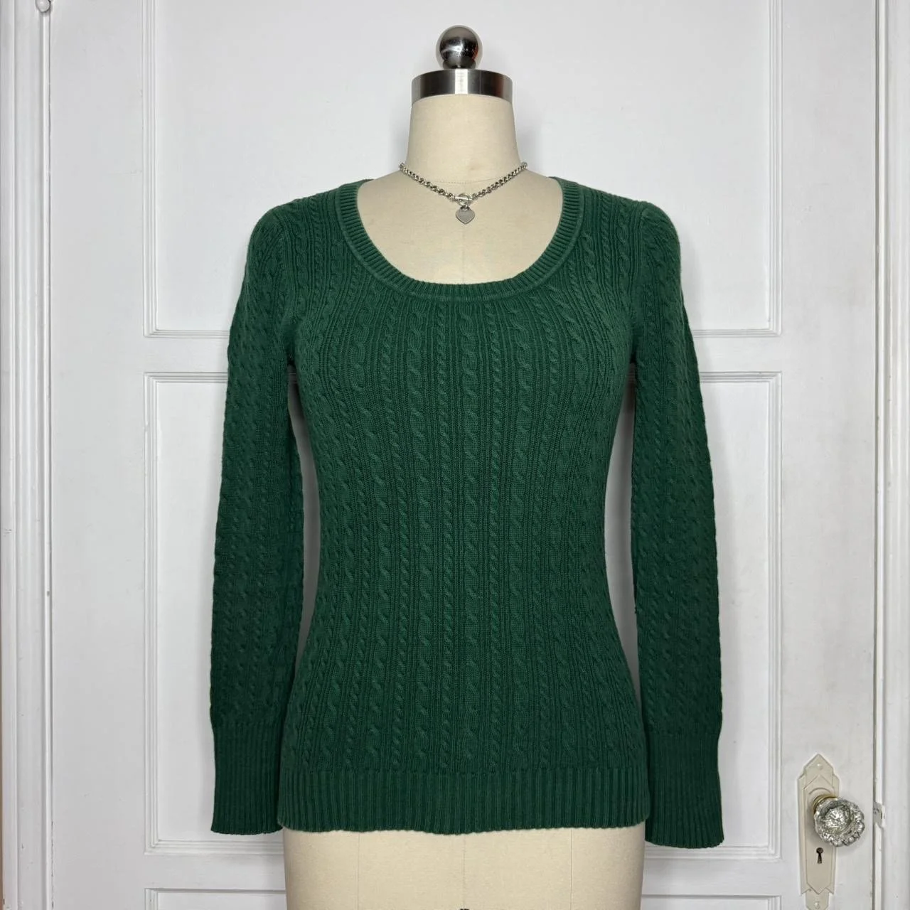 oldnavygreensweater1.JPG