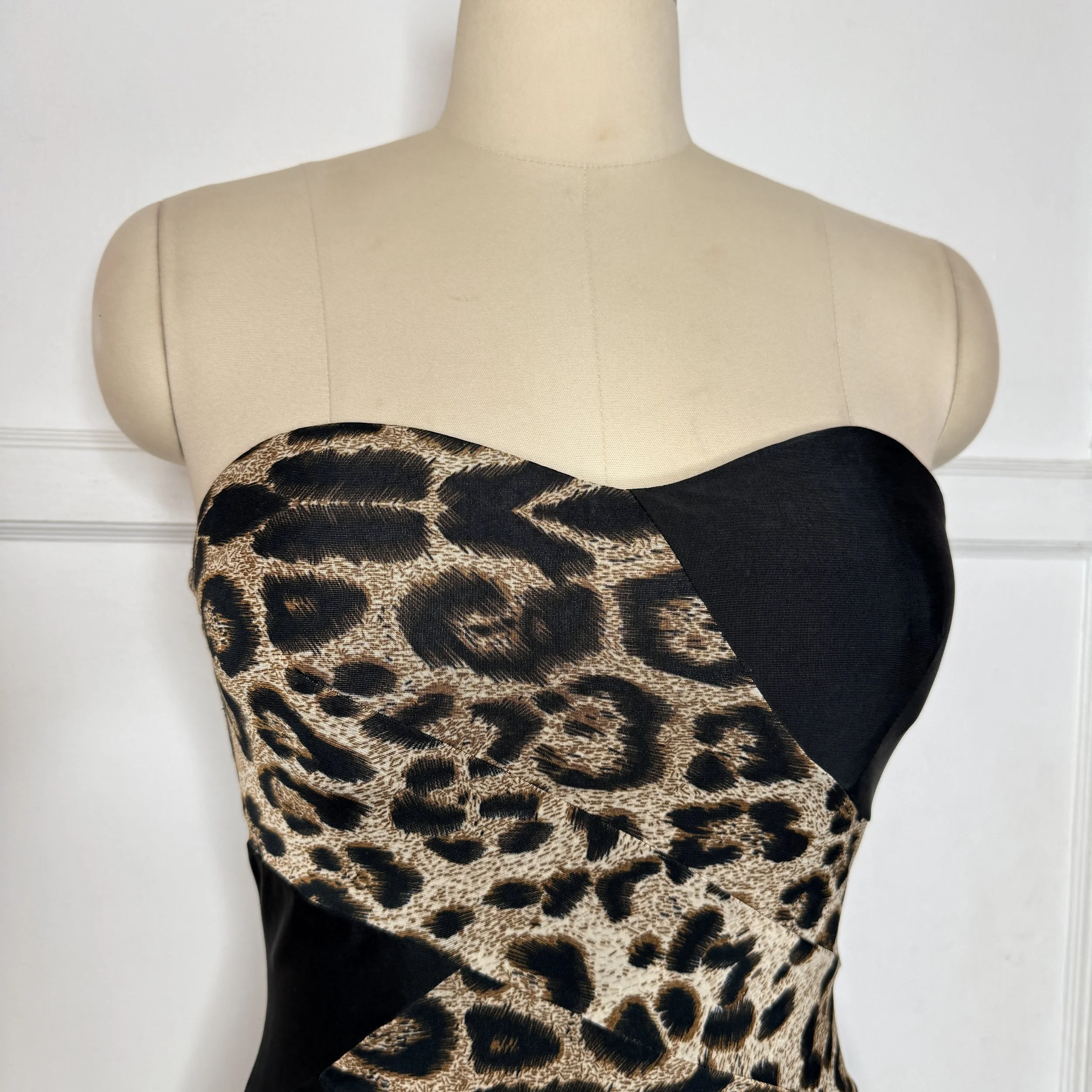 charlotterusseleopardtubetop2.jpg