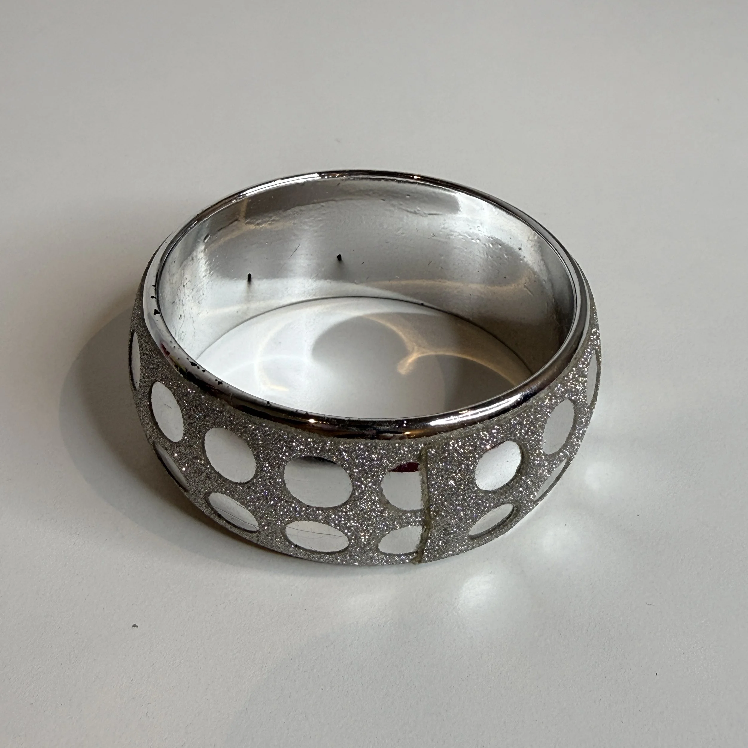 silverdiscobangle2.jpg