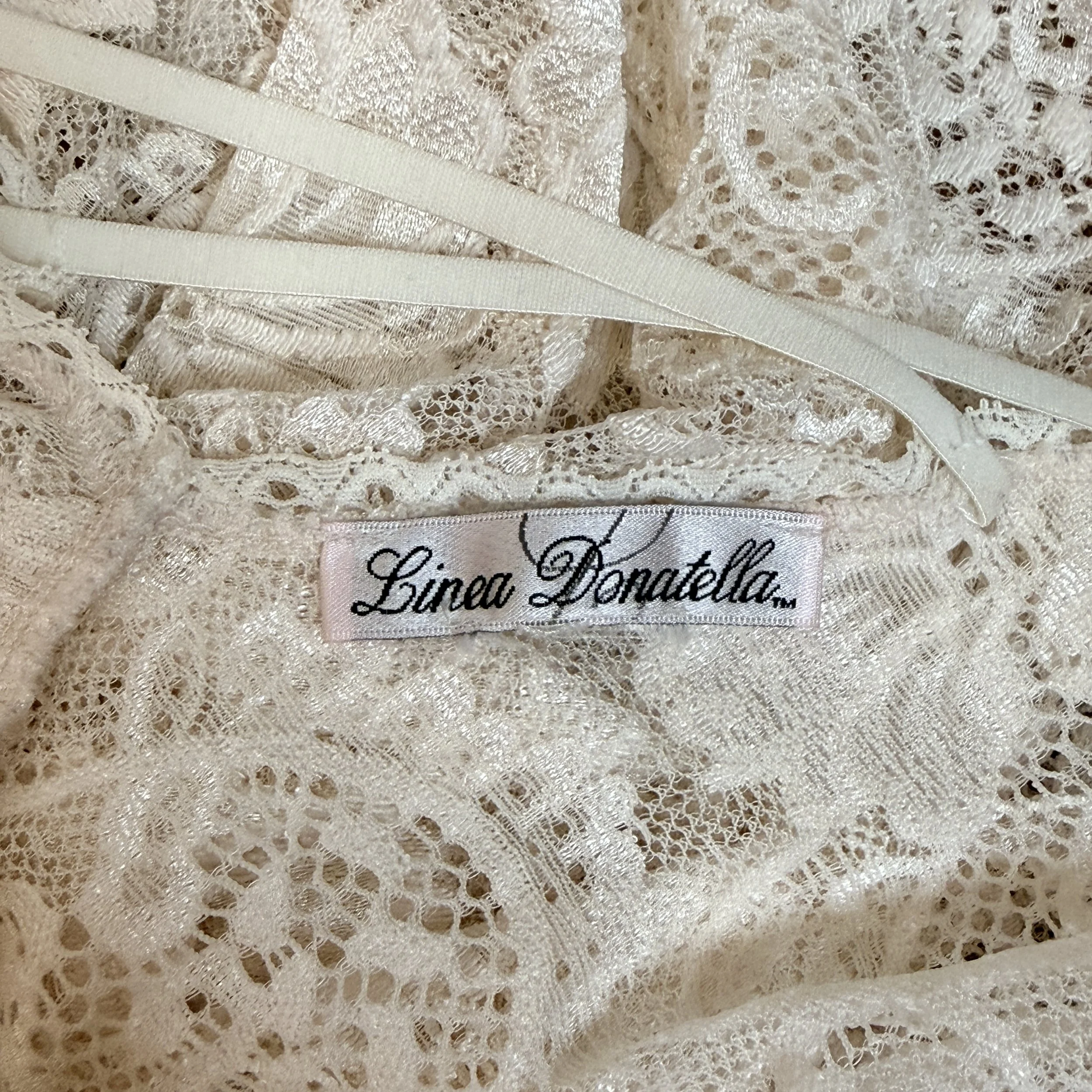 lineadonatellawhitelacedress5.jpg