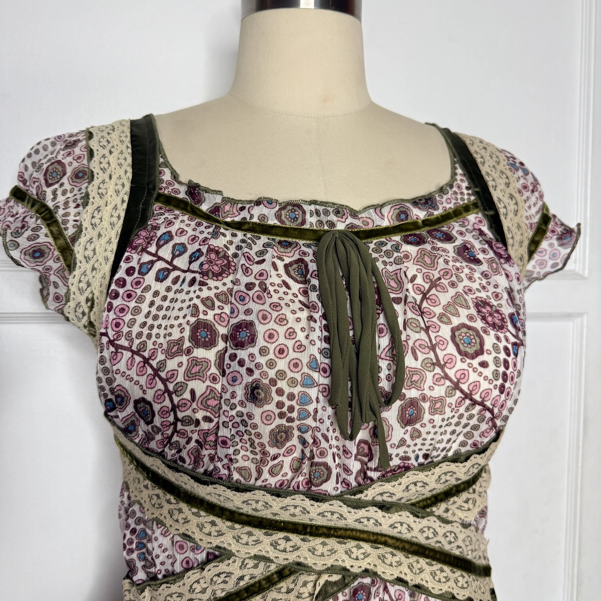 sugarlipsfloraldress2.jpg