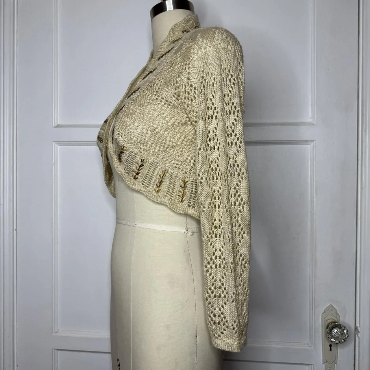 beigeknitbolero3.JPG
