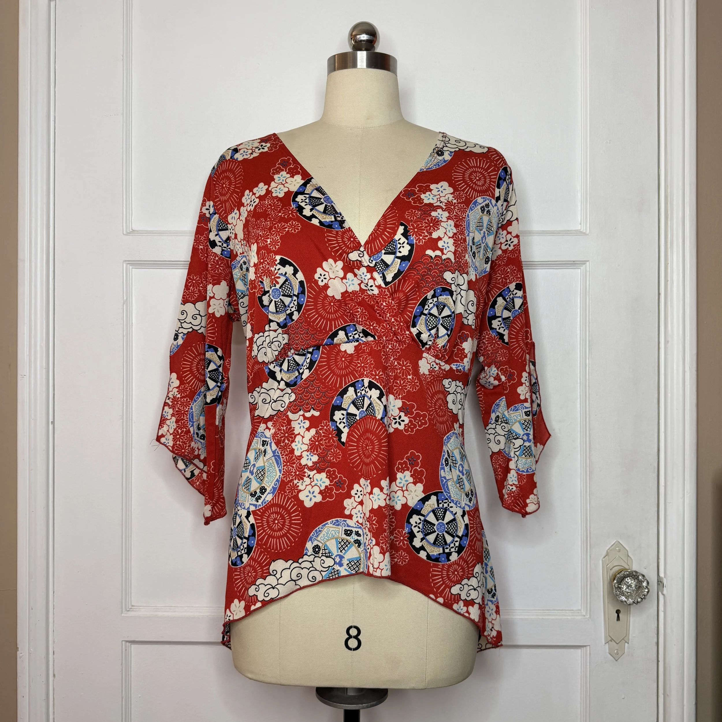 juliesclosetredfloraltop1.jpg
