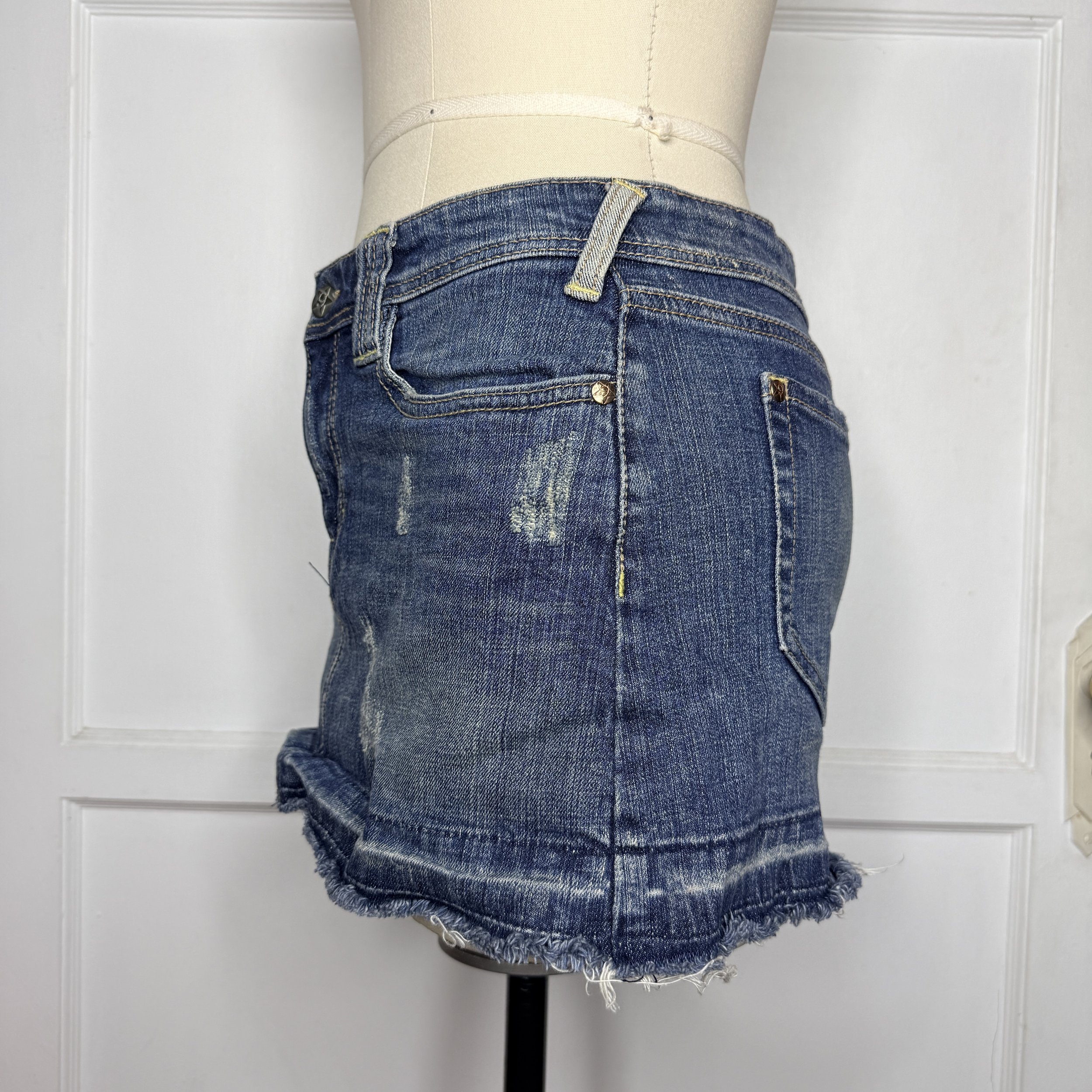 9denimminiskirt3.jpg