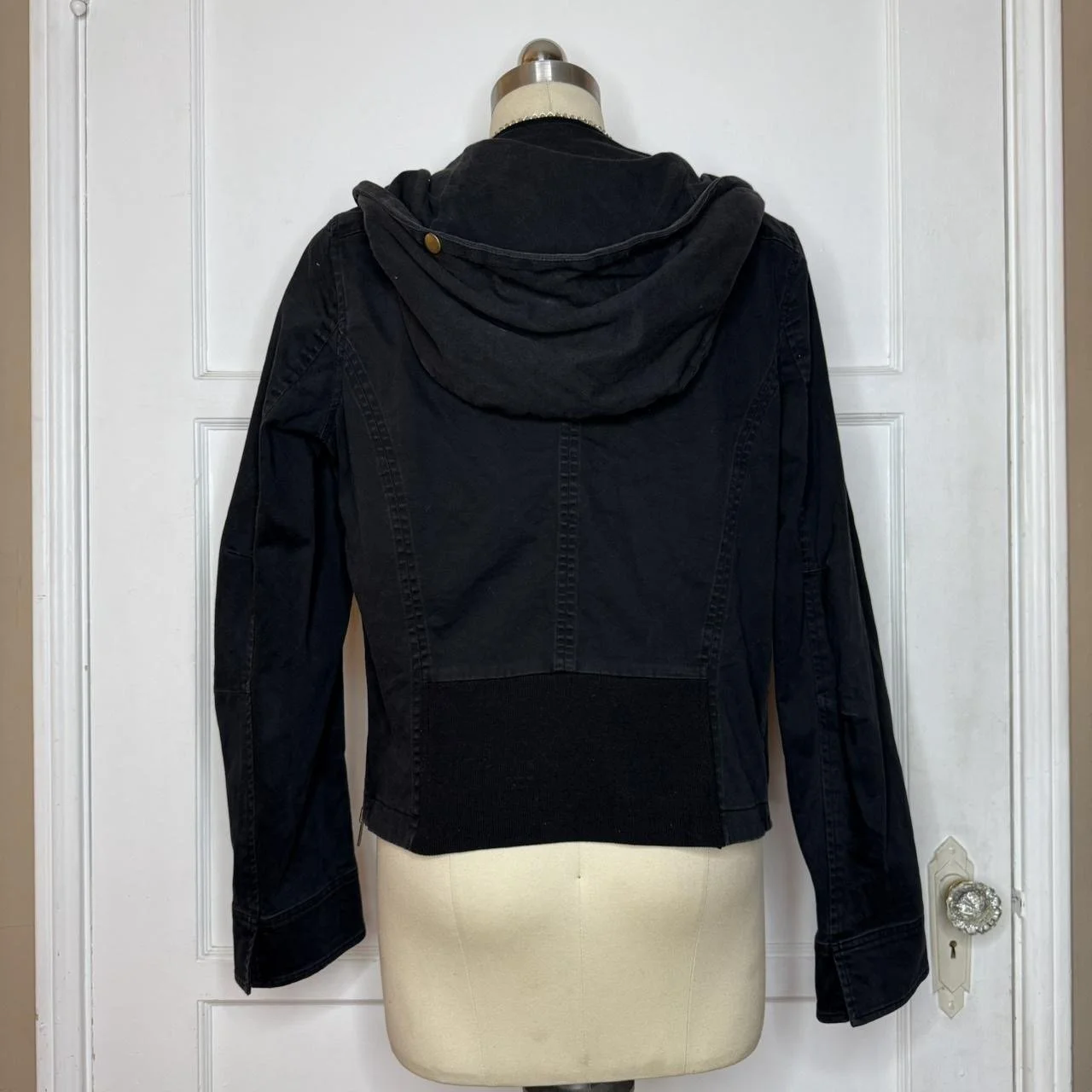 bcbgblackjacket4.JPG