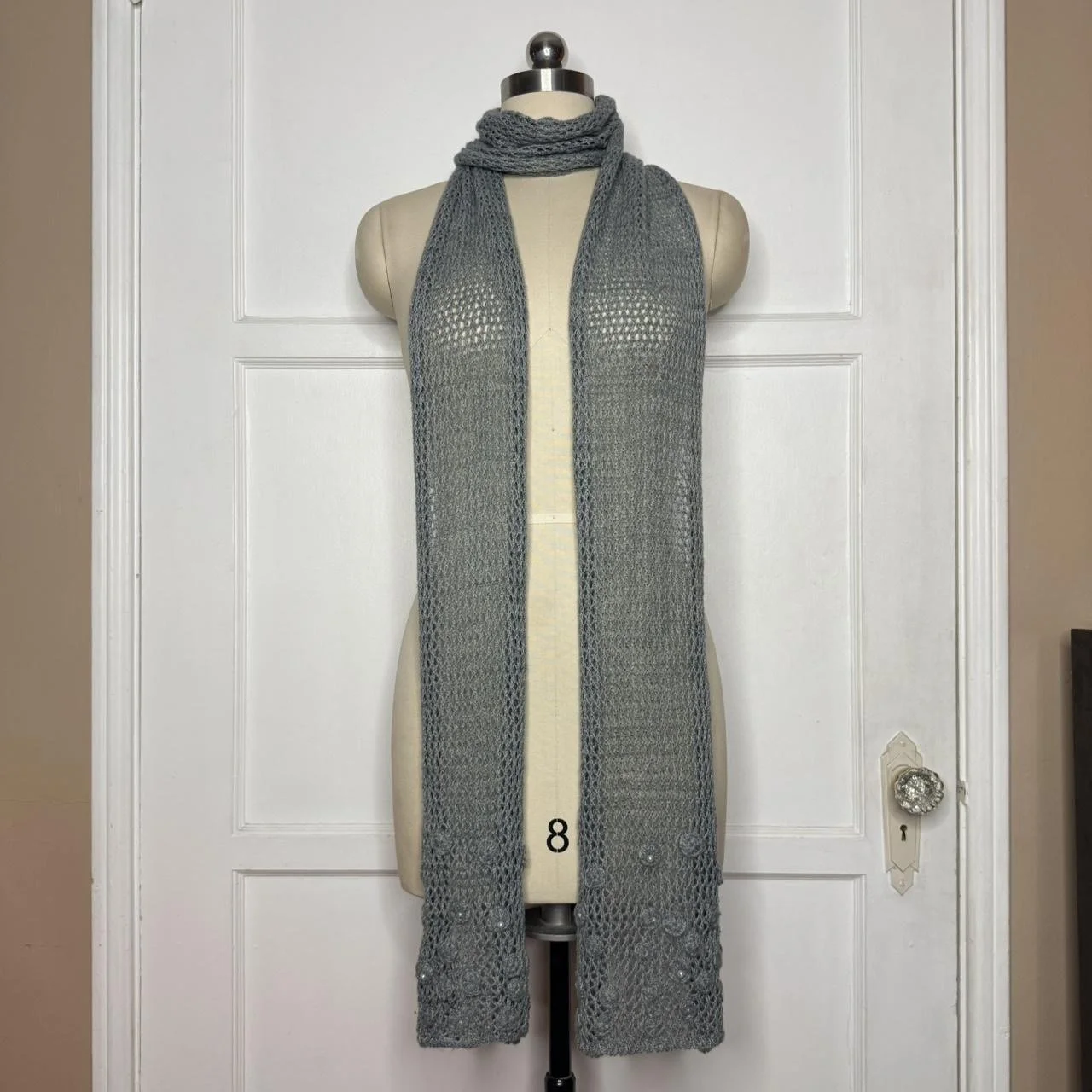 greycrochetscarf1.JPG
