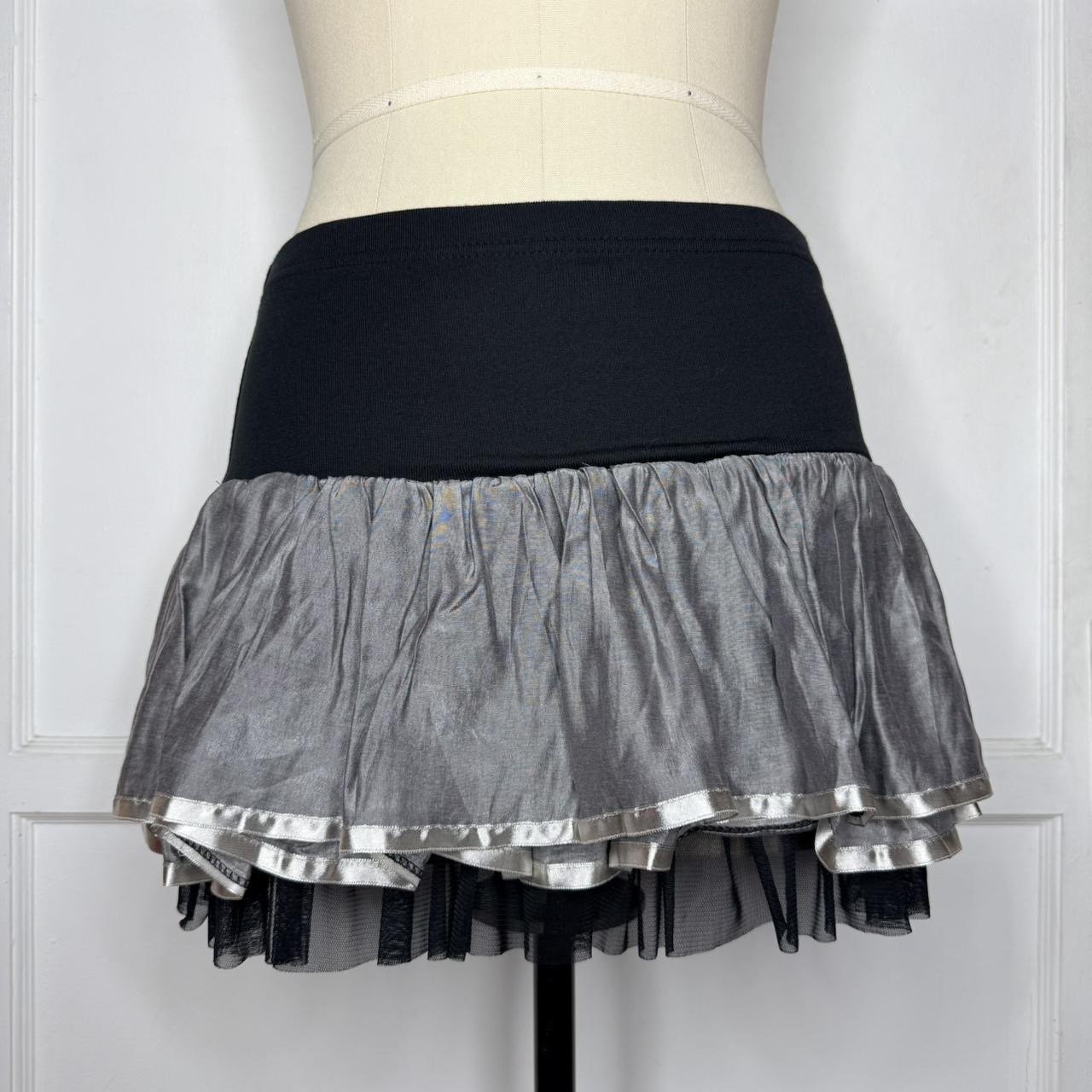 threadsilverminiskirt1.JPG