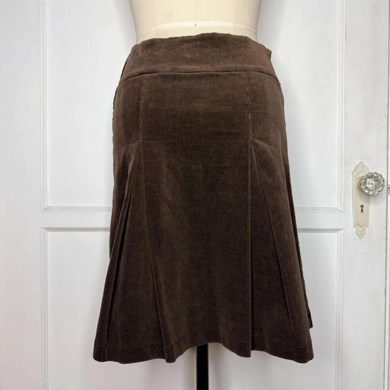 f21browncorduroyskirt4.JPG