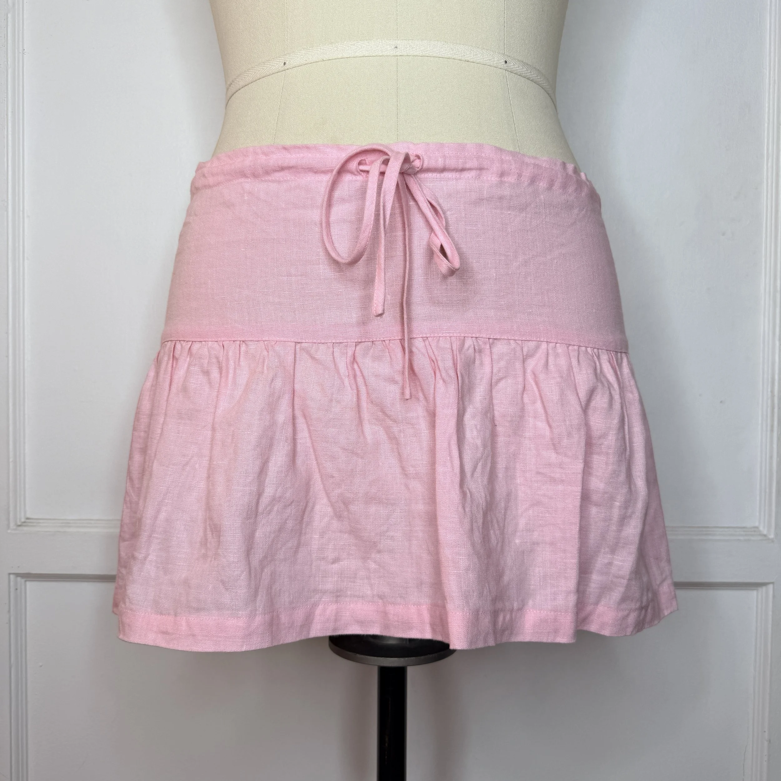 f21pinkminiskirt1.jpg