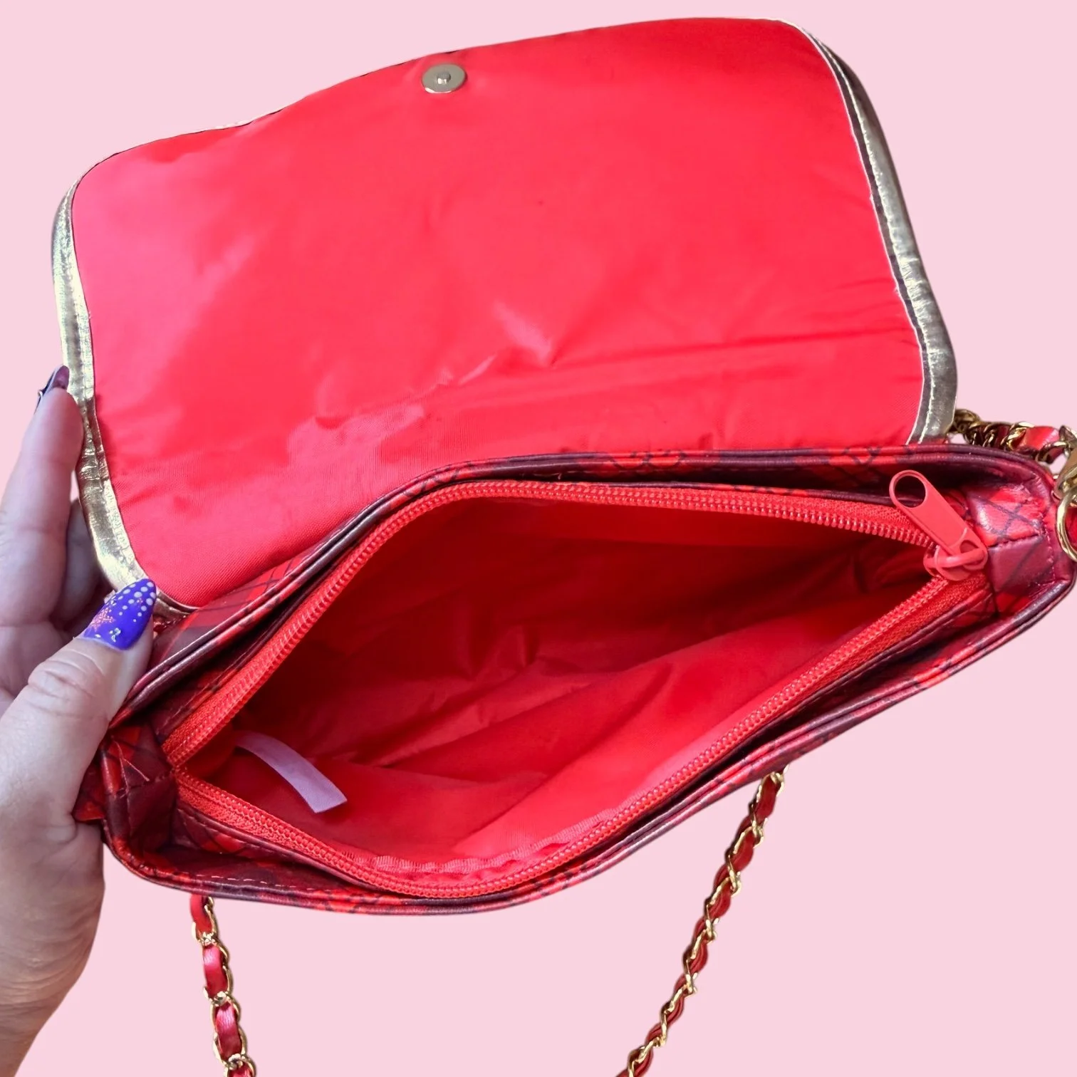 hkredplaidbag6.JPG