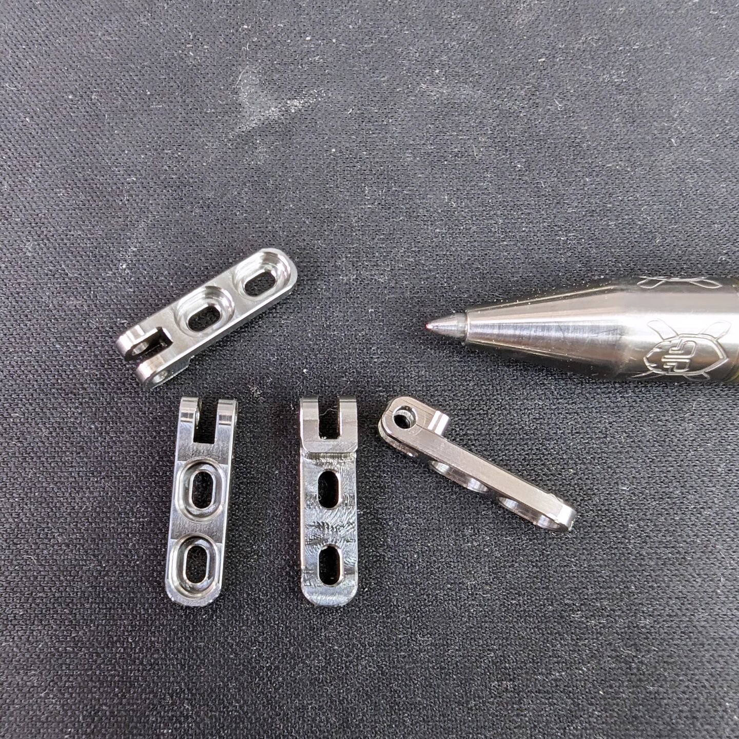 Time for something new, 
Sneak peak of part of a new product I've been working on for the last 6 months.

Grimsmo's awesome Saga for scale.

Watch this space, the next few weeks are going to be very exciting! 😁💥

#cnc #billet #livetools #syilcnc #m