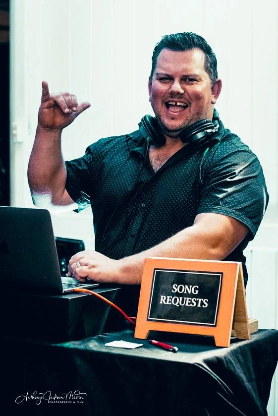 RJ Unplugged Live                          (Hope Island Queensland)