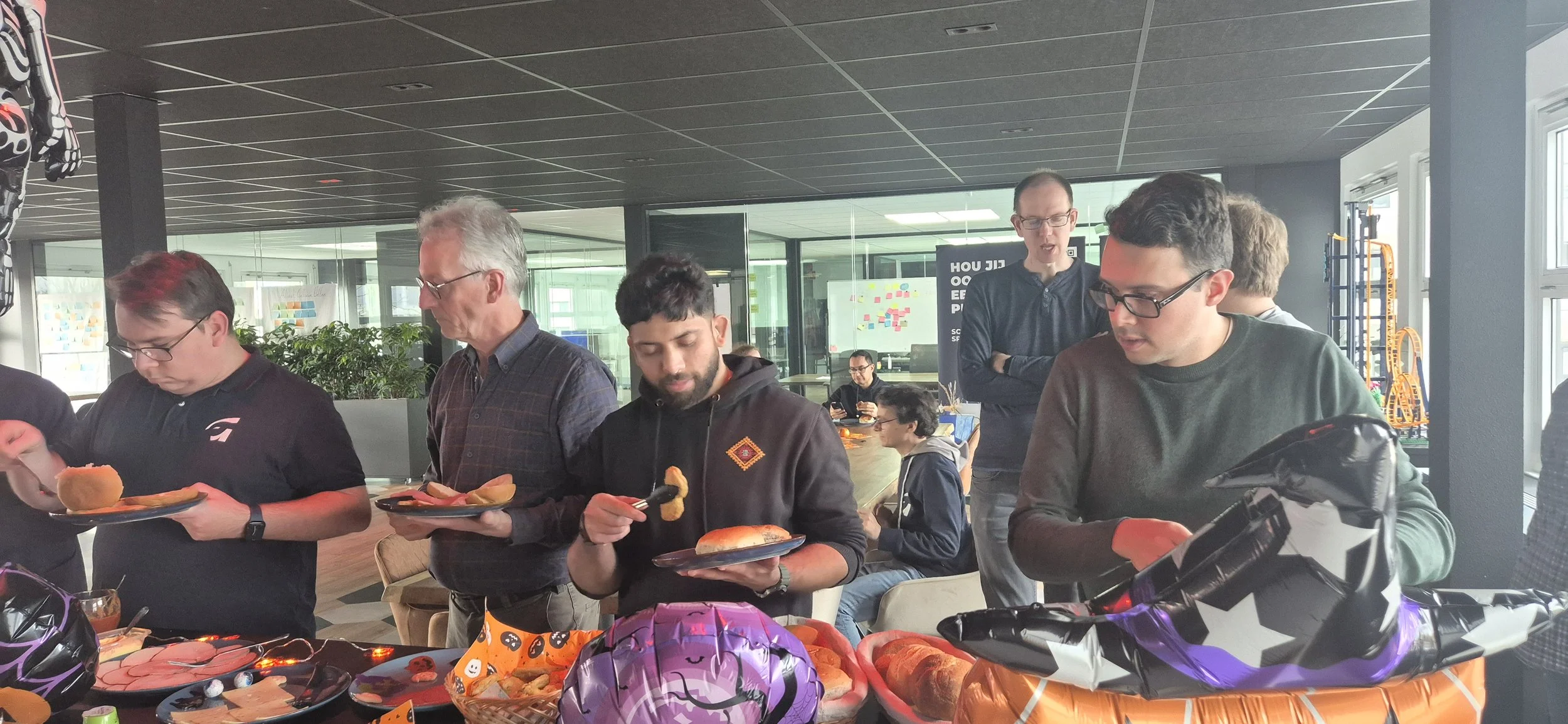 17 Halloween.jpg