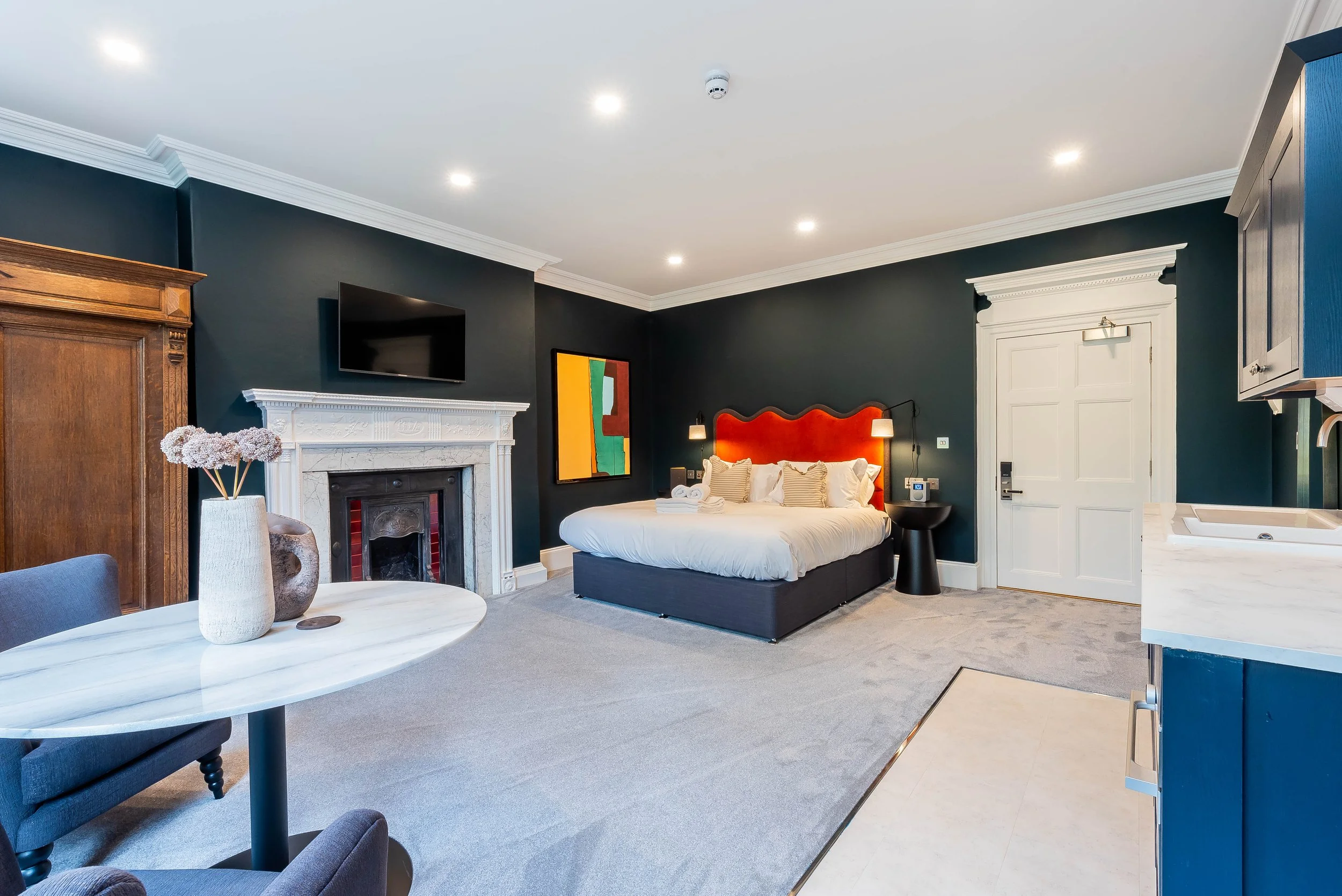 Room 13 Old Abbey House-60.jpg