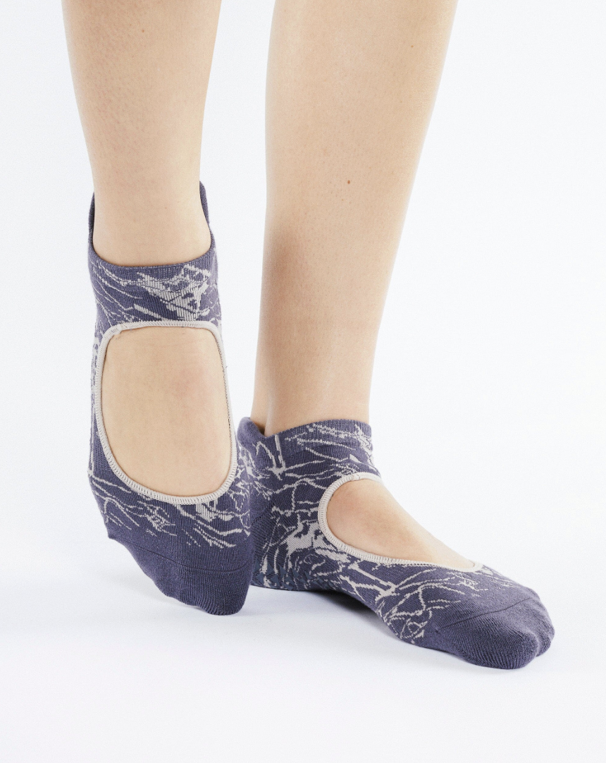 Pointe Studio Marble Strap Grip Sock- AMETHYST