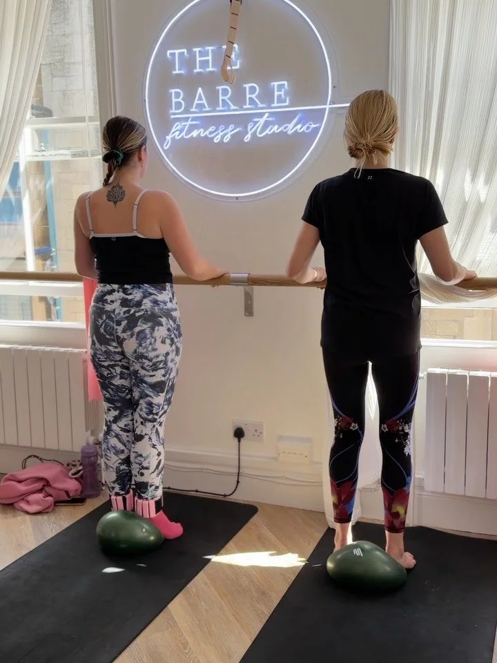 Our Friday crew ❤️&zwj;🔥❤️&zwj;🔥

#bristol #bath #barre #pilates #reformerpilates