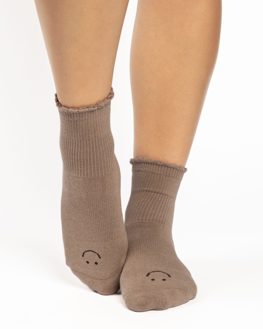 Pointe Studio Happy Ankle Grip Sock- NOUGAT