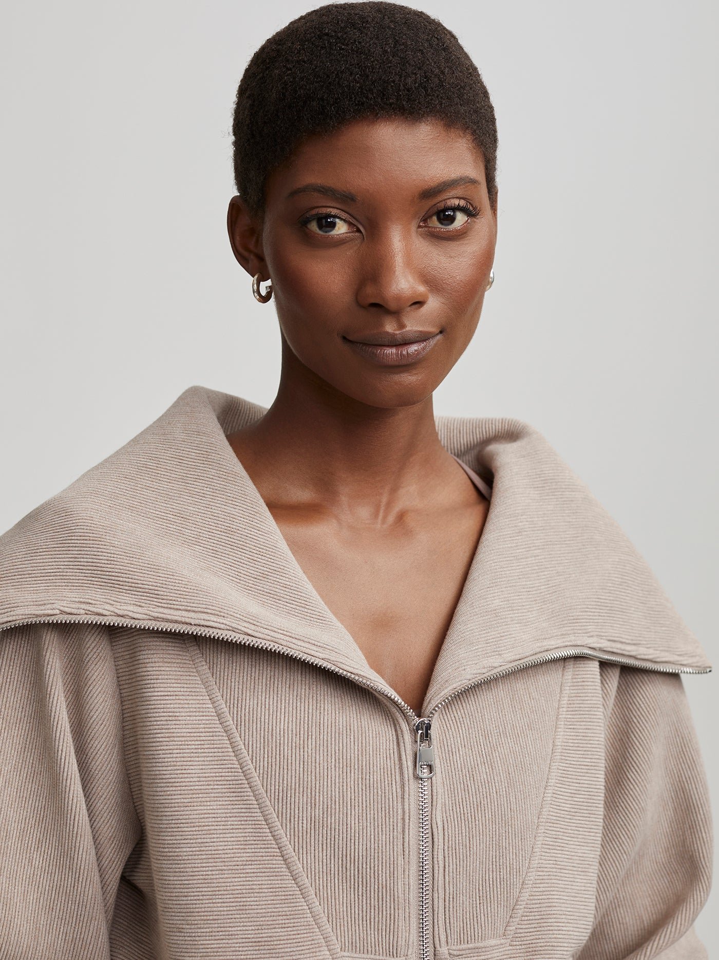 VAR01521_EllsJacket_TaupeMarl_009.jpg