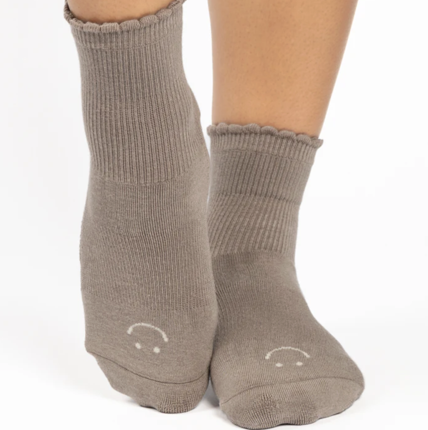 Pointe Studio Happy Ankle Grip Sock- TAUPE