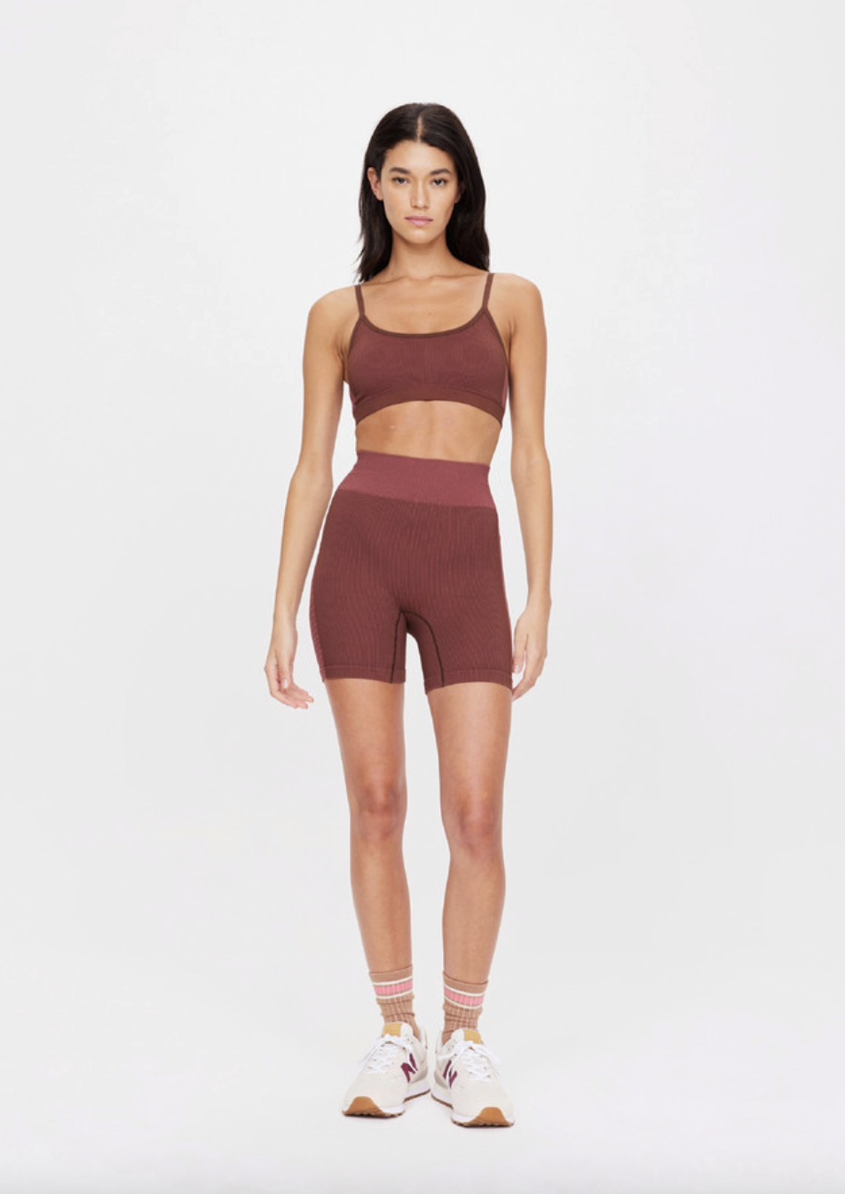 The Upside - RIBBED SEAMLESS 5IN SPIN SHORT - BROWN