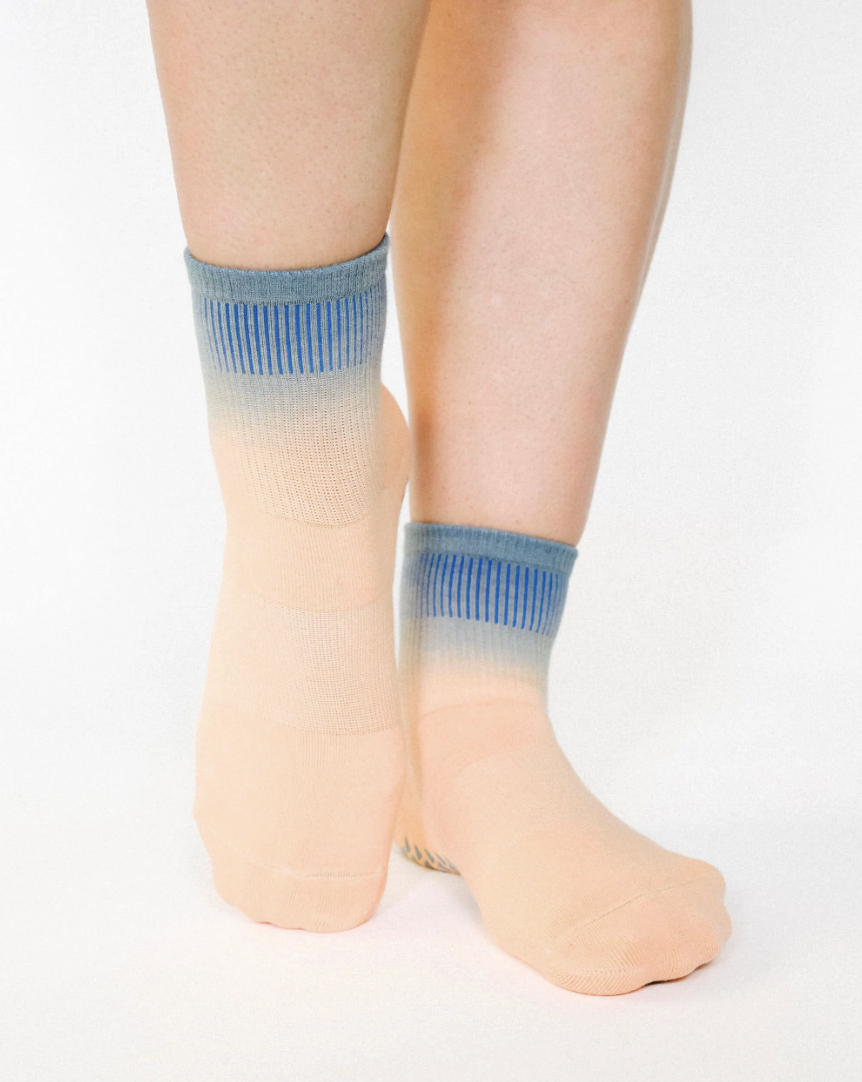 Pointe Studio Cameron Ankle Grip Sock- APRICOT