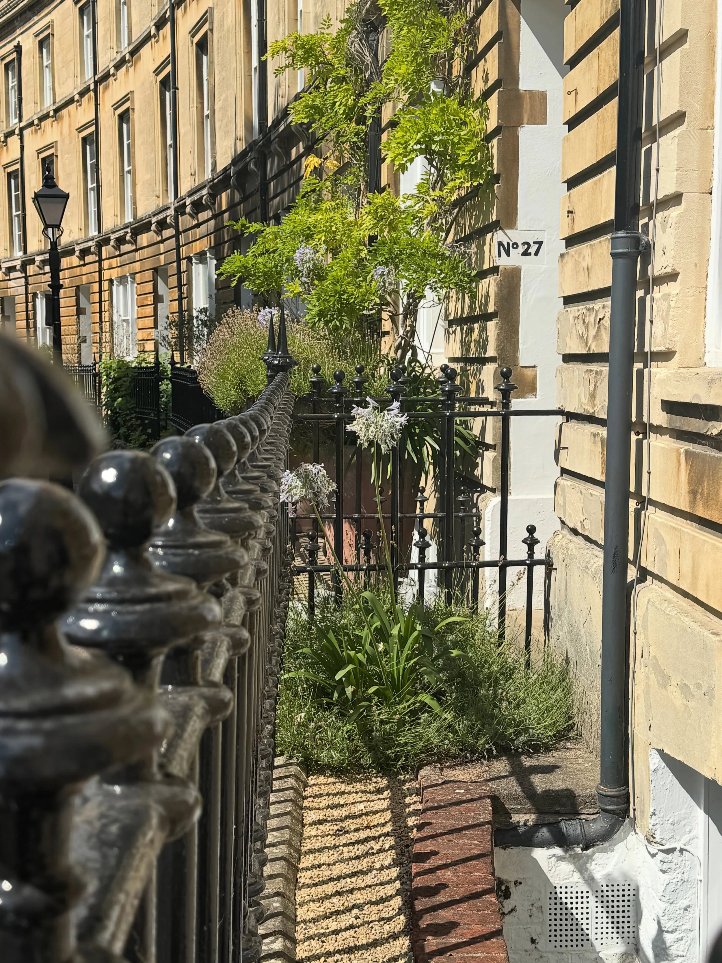 August 💛✨

If you&rsquo;re looking to buy, sell, or simply explore what&rsquo;s possible in this beautiful part of the world, we&rsquo;d love to help you! 

#manoroxford #cotswolds #cotswoldsliving #August #summer