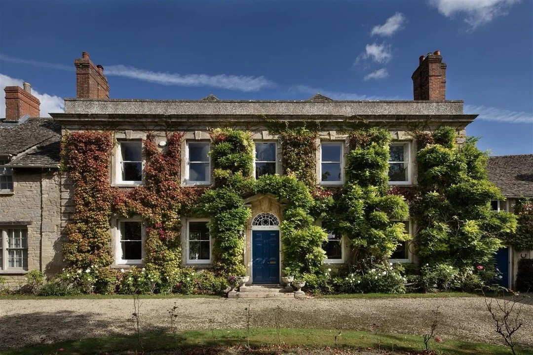 Sale Agreed: St Mary&rsquo;s House - Witney📍 

A fantastic home and a reminder that the right buyer is out there when the marketing is done properly.

If you are thinking of selling, or your current listing has gone quiet, we would be glad to talk.
