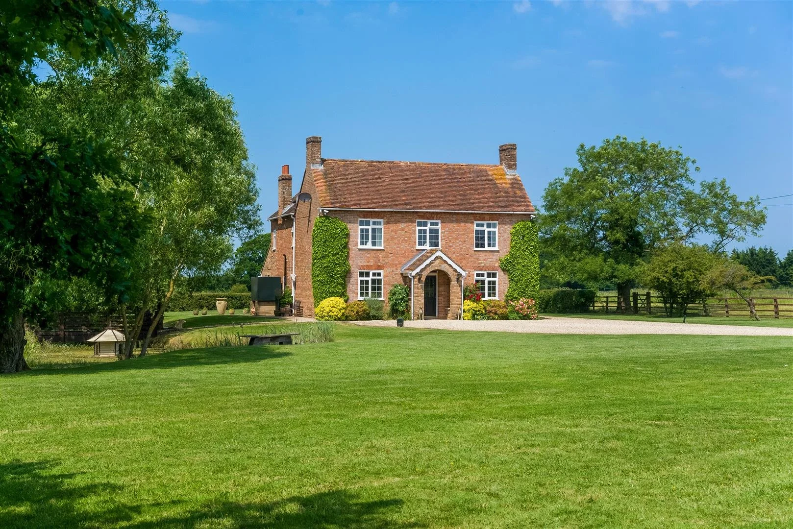 UNDER OFFER | Murcott | £1,385,000