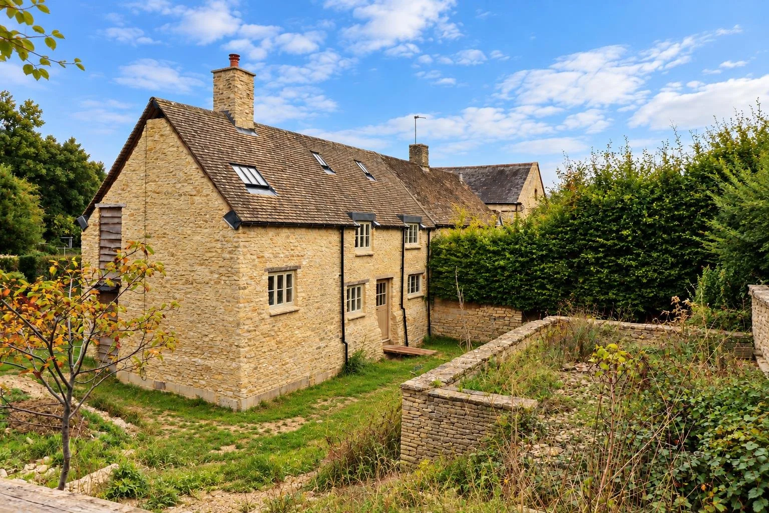 FOR SALE | Finstock | £1,500,000