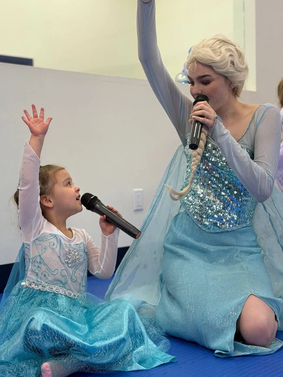 🎉✨ Did you know that your little superstar can join our princess in a magical sing-along? 🌟 Imagine the joy of seeing their favorite character right by their side, sharing the spotlight! This birthday, let them unleash their inner performer and cre