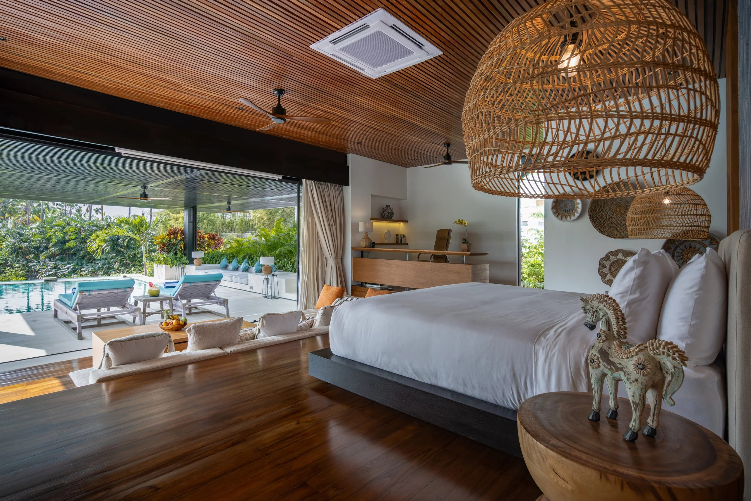 VillaBelladonna_Bali_08_Bedroom1.jpg