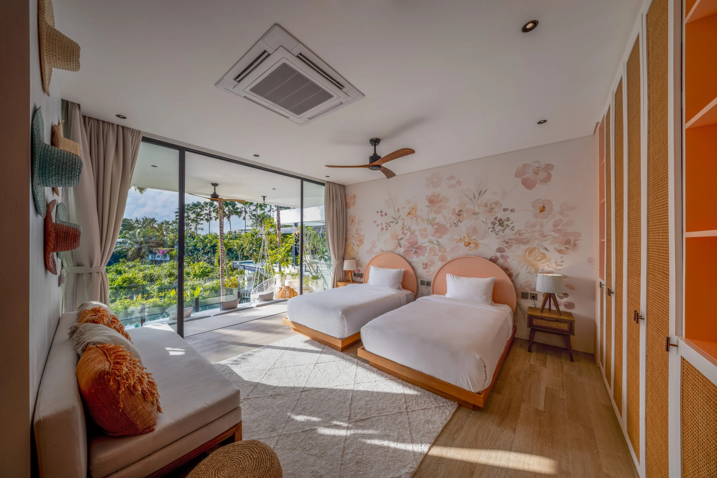 VillaBelladonna_Bali_09_Bedroom2.jpg