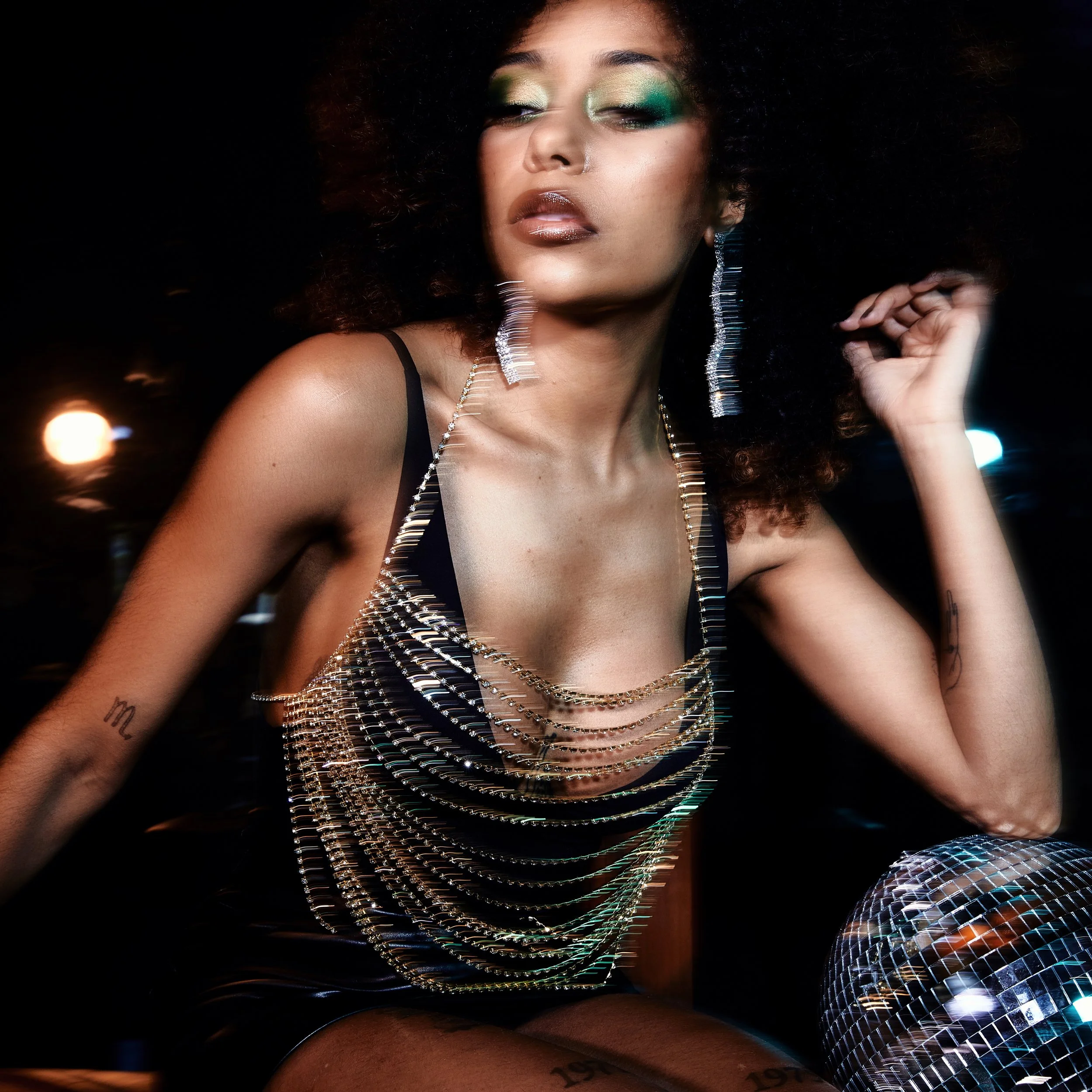 RHINESTONE CHAIN DRAPE HALTER TOP