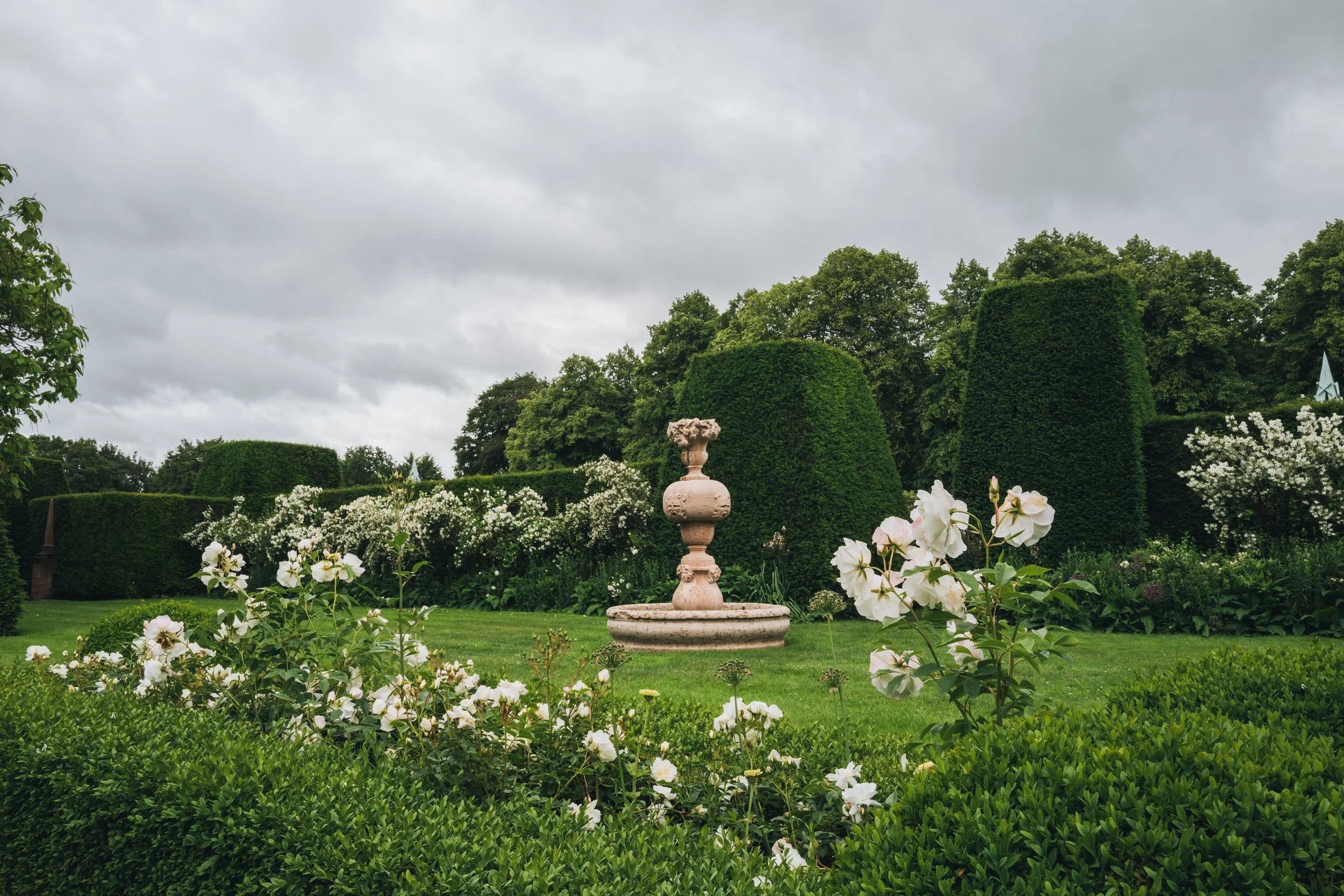Renishaw Gardens 2-42.jpg