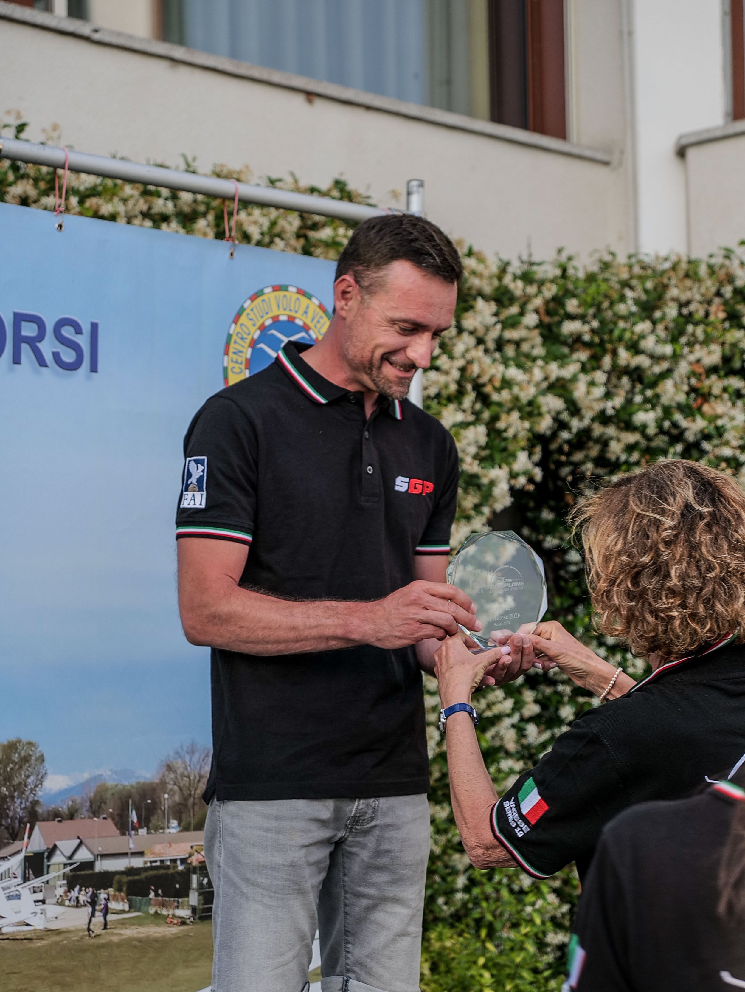 D7-R5-PODIUM-40.jpg