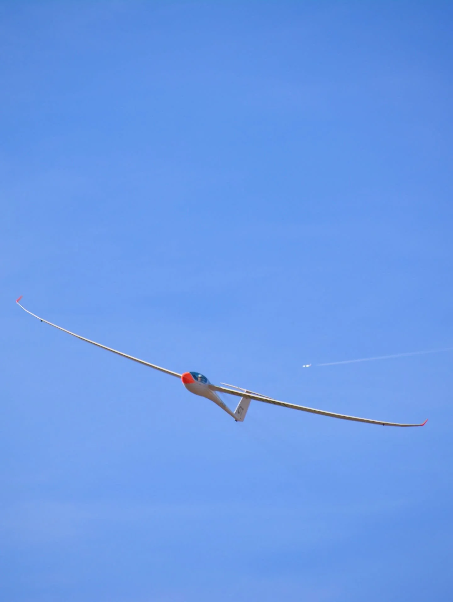 r4-vinon.jpg
