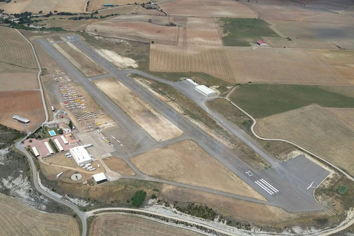 aerodromo-fly-pyr-santa-cilia.jpg